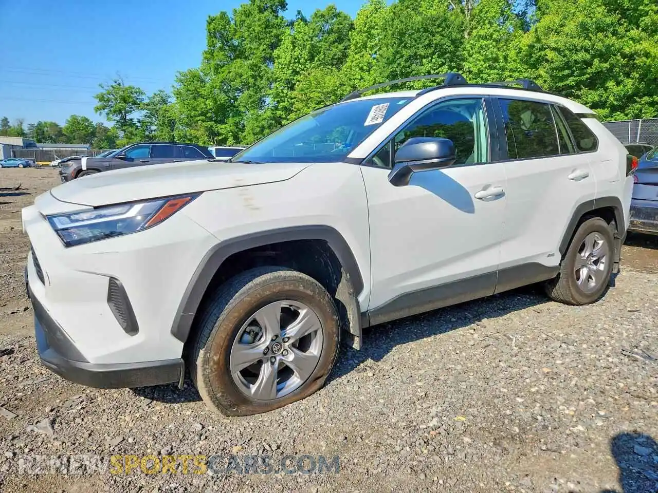 1 Photograph of a damaged car 2T3LWRFV3SW278912 TOYOTA RAV4 2025