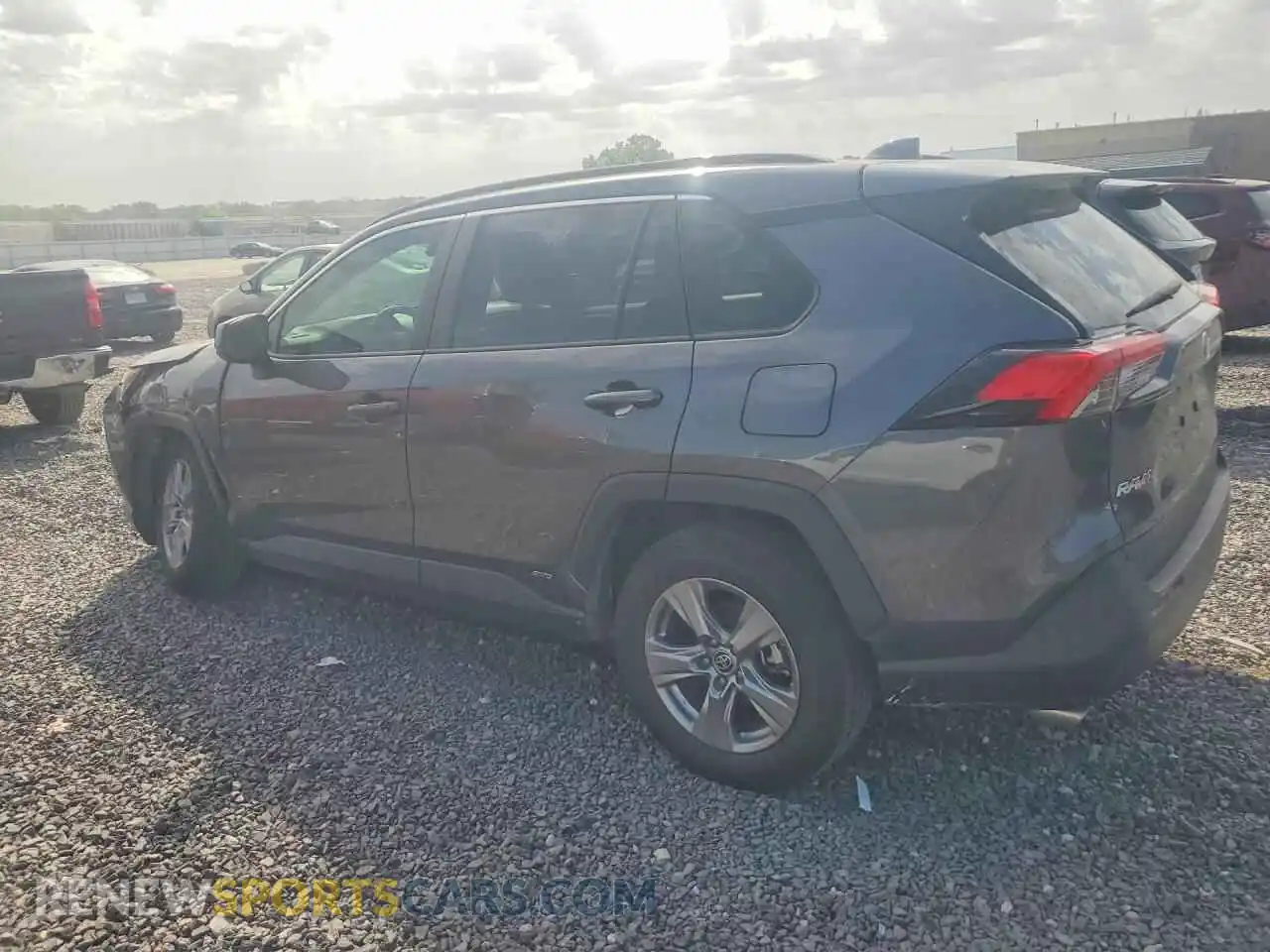 2 Фотография поврежденного автомобиля 2T3LWRFV6SW270335 TOYOTA RAV4 2025