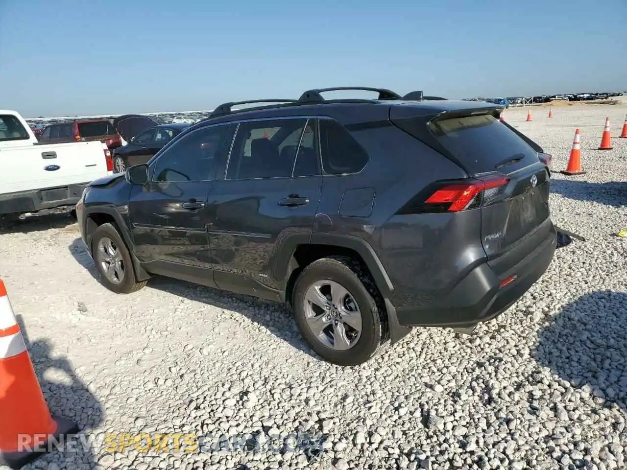 2 Фотография поврежденного автомобиля 2T3LWRFV7SW266598 TOYOTA RAV4 2025