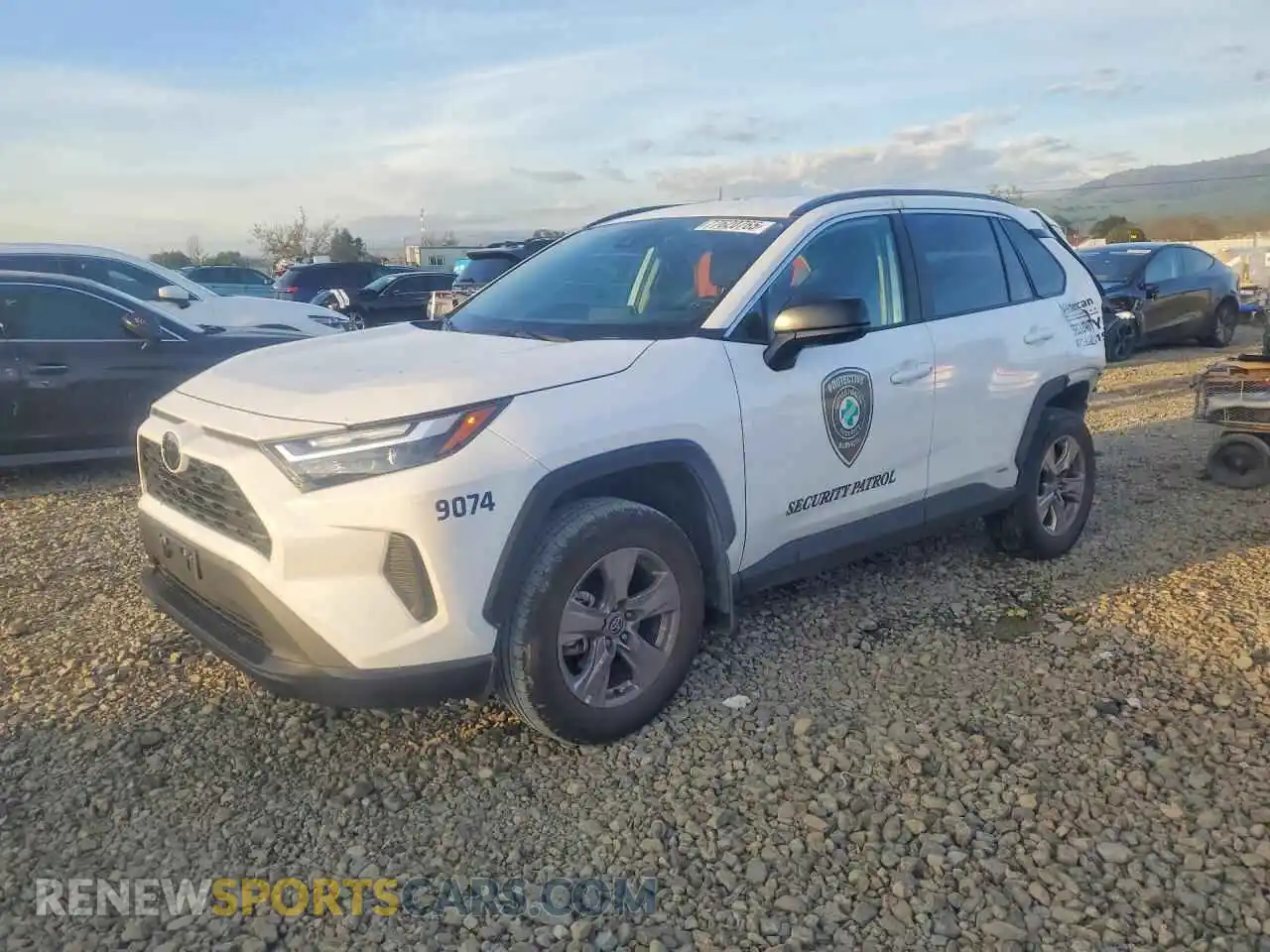 1 Photograph of a damaged car 2T3LWRFVXSW269074 TOYOTA RAV4 2025