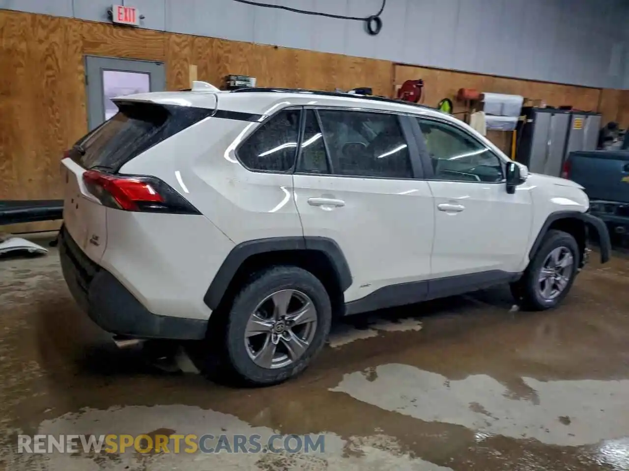 3 fotografías del automóvil dañado 2T3MWRFV3SW260477 TOYOTA RAV4 2025