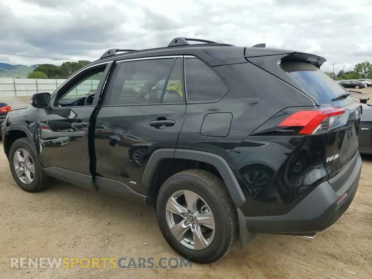 2 Photograph of a damaged car 2T3MWRFV7SW268257 TOYOTA RAV4 2025