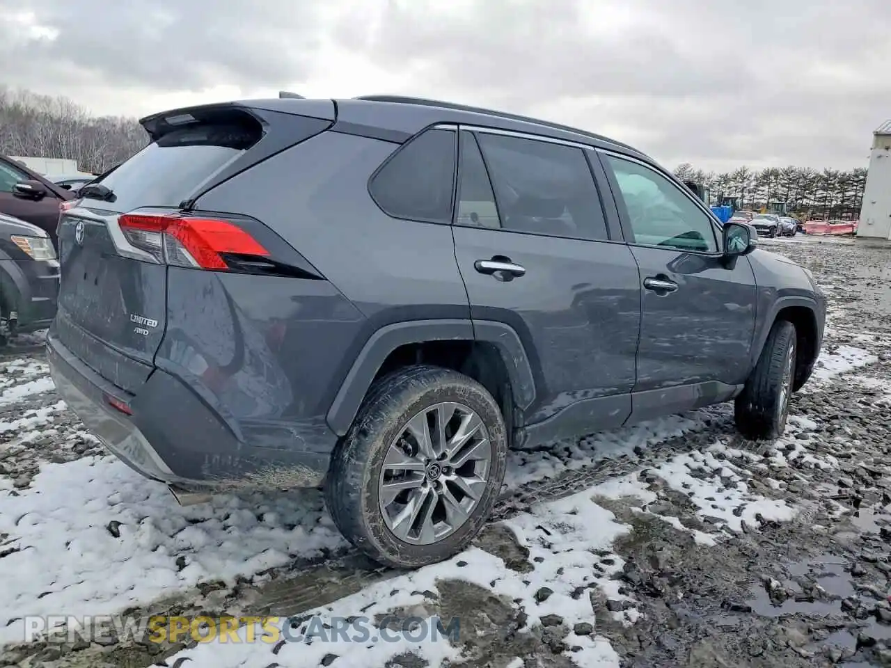 3 Photograph of a damaged car 2T3N1RFV4SW548687 TOYOTA RAV4 2025