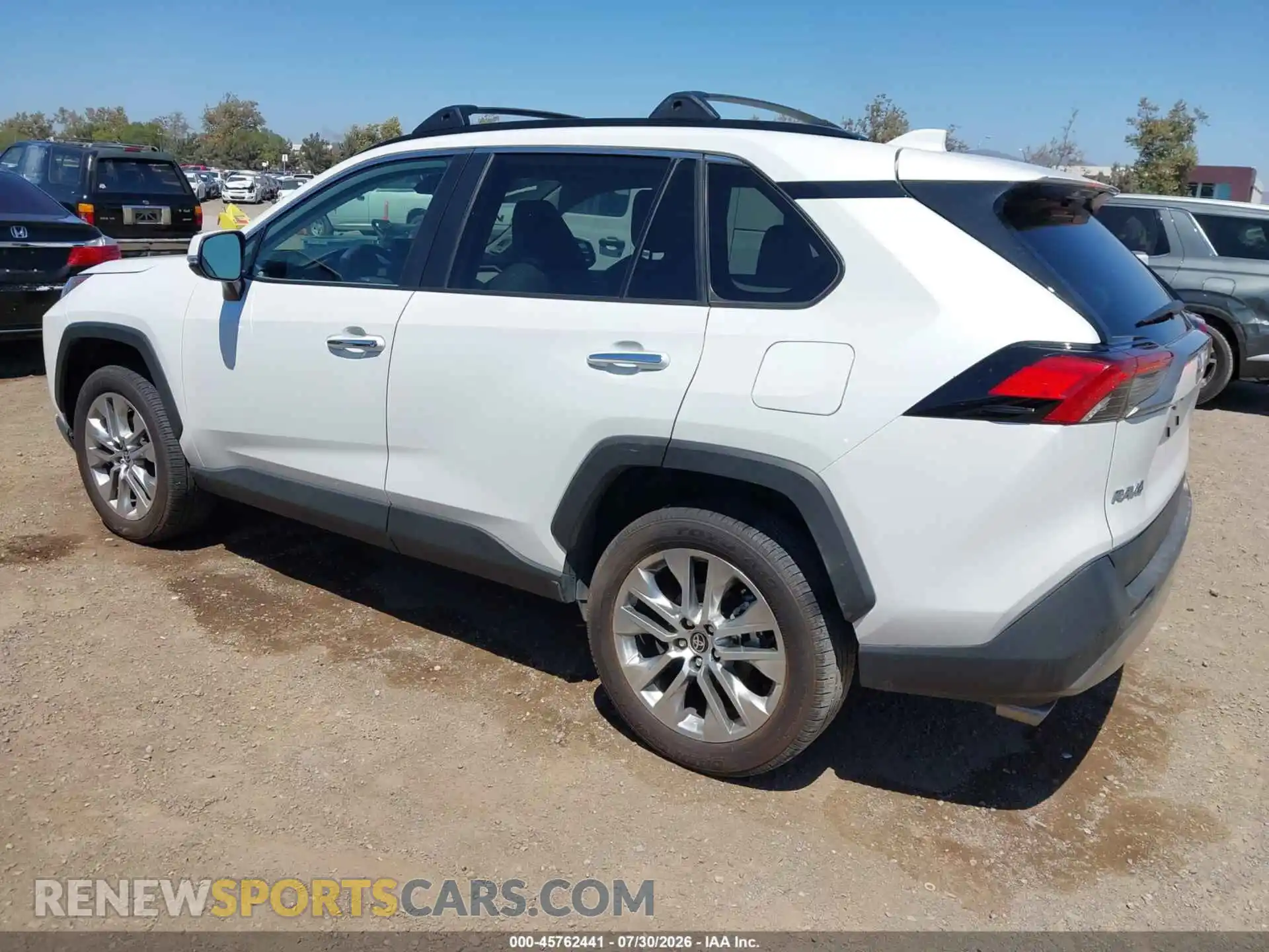3 fotografías del automóvil dañado 2T3N1RFV9SW511330 TOYOTA RAV4 2025