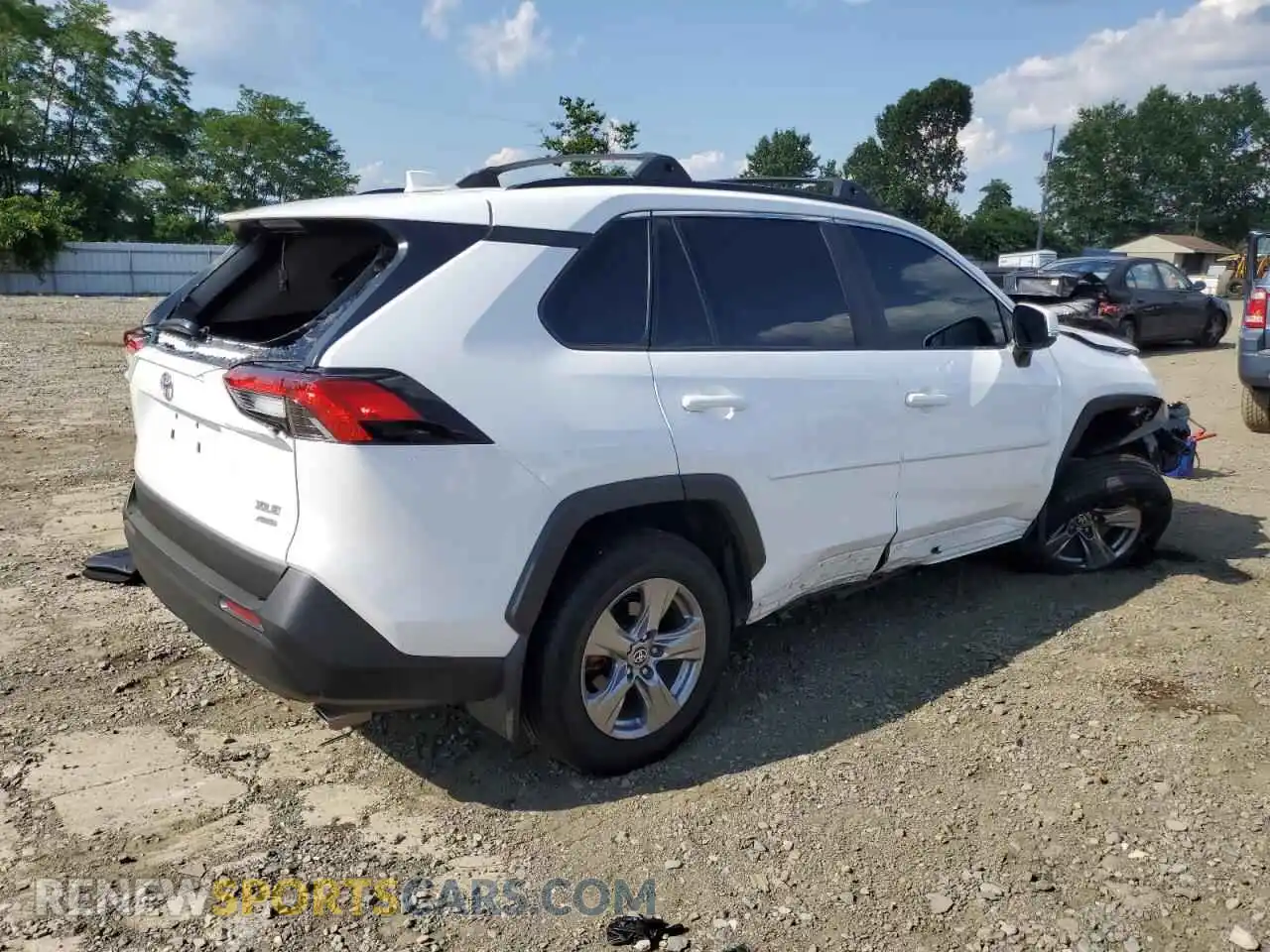 3 Фотография поврежденного автомобиля 2T3P1RFV0SW495947 TOYOTA RAV4 2025