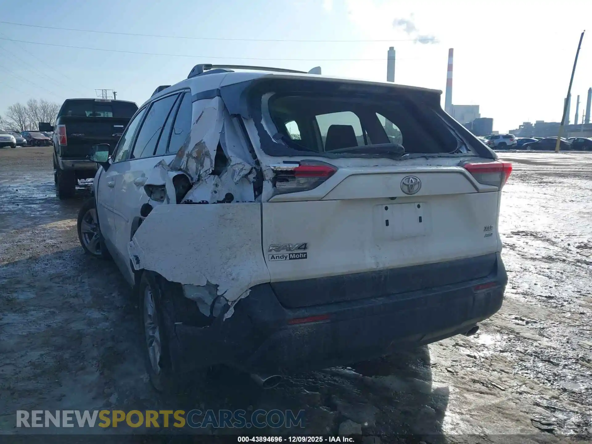 3 fotografías del automóvil dañado 2T3P1RFV0SW538182 TOYOTA RAV4 2025