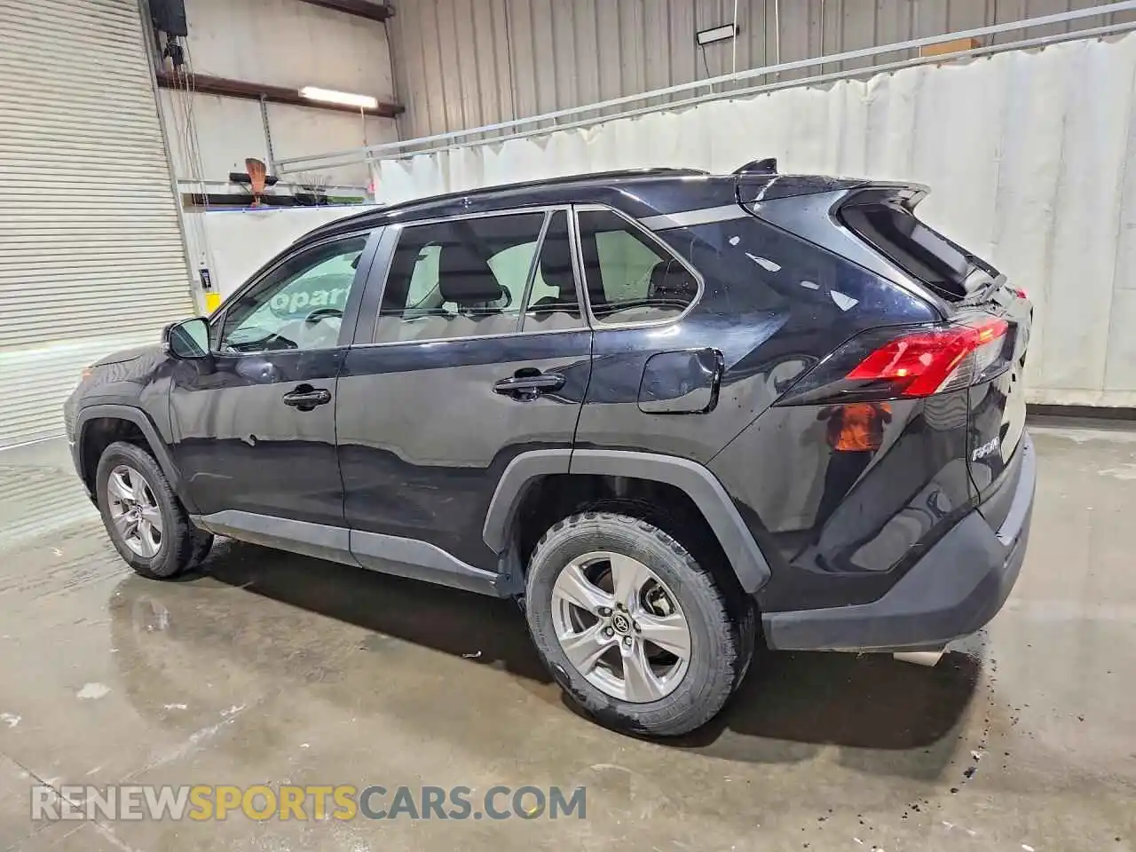 2 Photograph of a damaged car 2T3P1RFV0SW543656 TOYOTA RAV4 2025