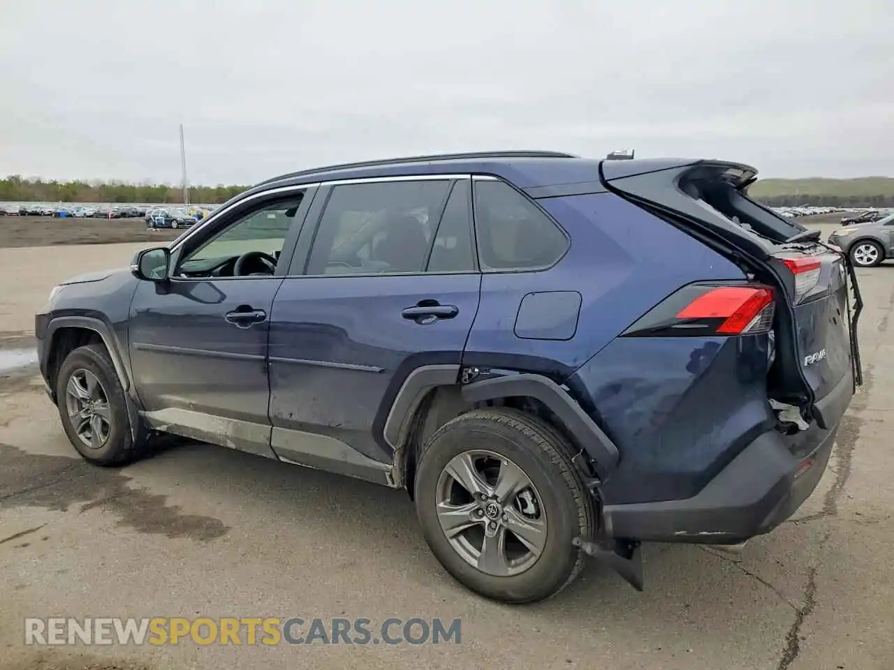 2 Photograph of a damaged car 2T3P1RFV0SW547061 TOYOTA RAV4 2025