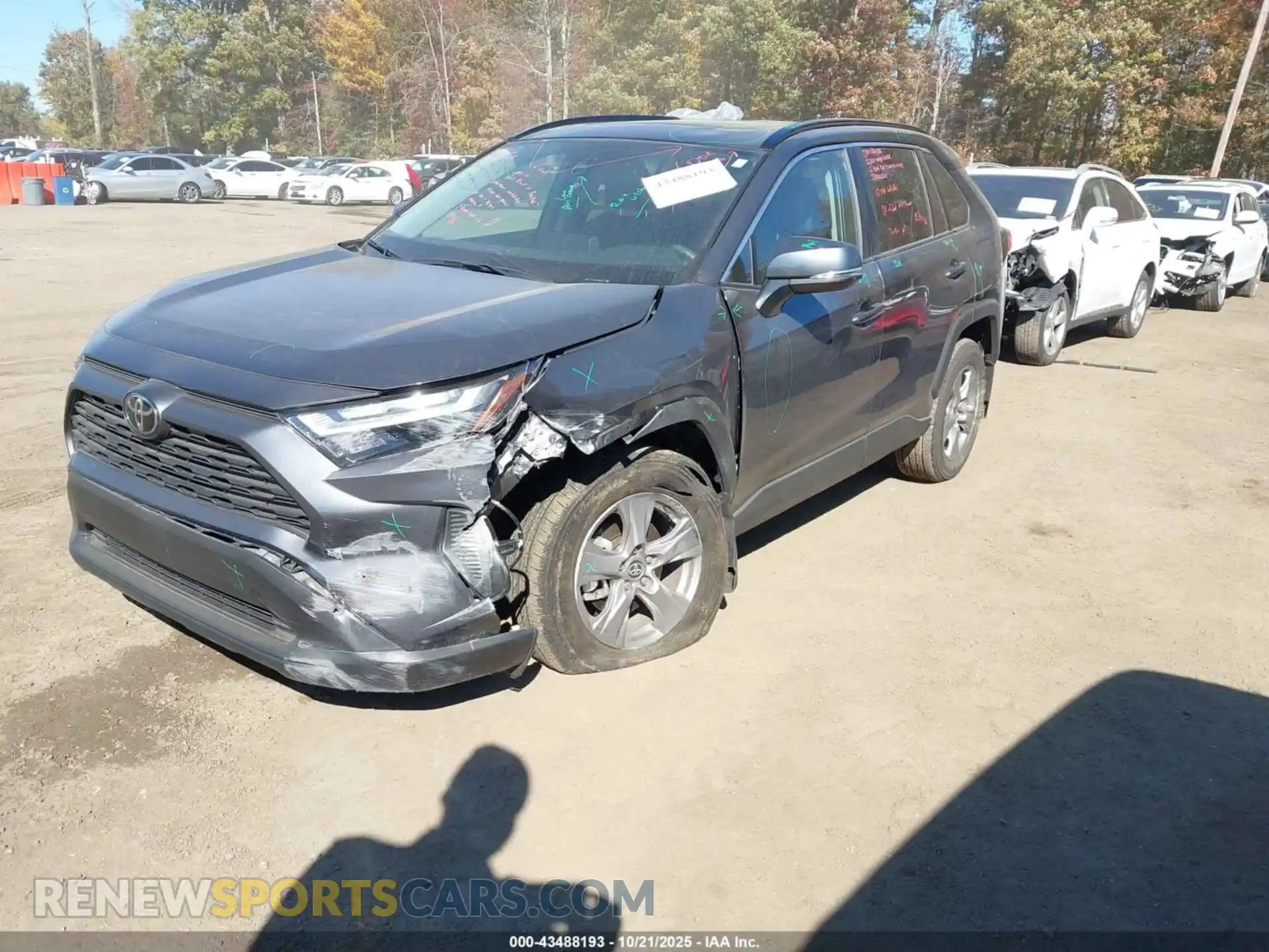 2 Photograph of a damaged car 2T3P1RFV0SW552518 TOYOTA RAV4 2025