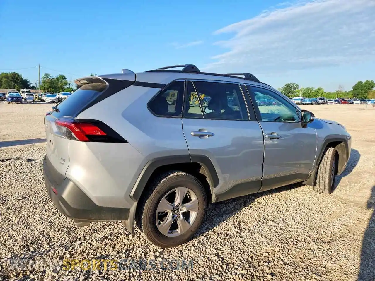 3 Фотография поврежденного автомобиля 2T3P1RFV0SW615519 TOYOTA RAV4 2025