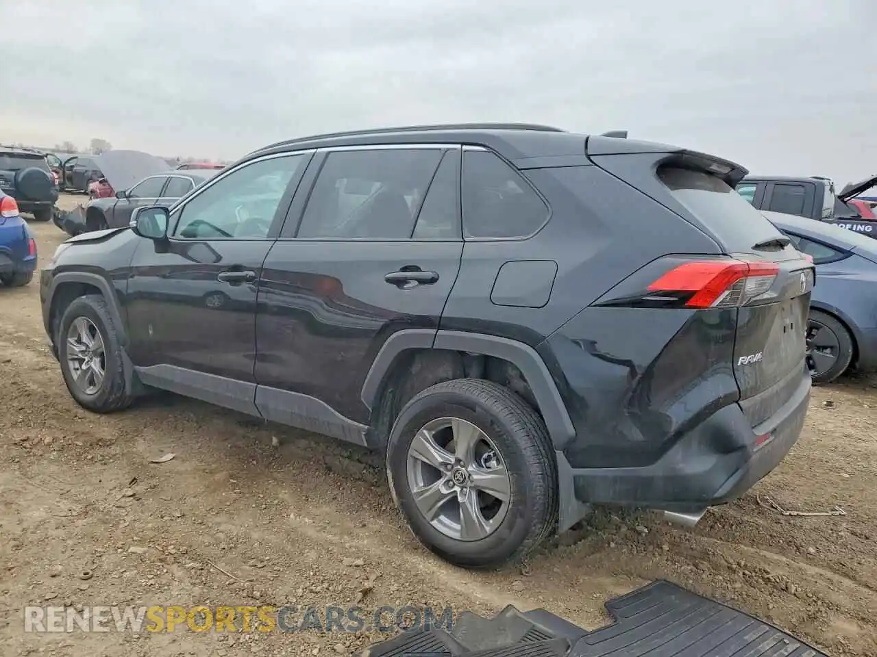 2 Photograph of a damaged car 2T3P1RFV0SW633406 TOYOTA RAV4 2025