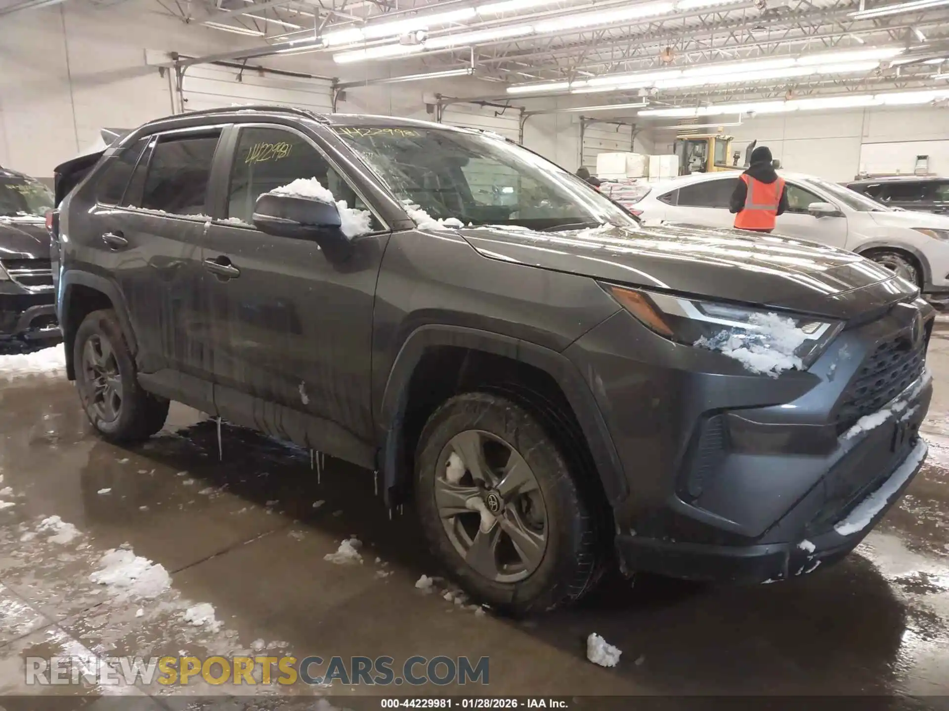 1 Photograph of a damaged car 2T3P1RFV1SW496072 TOYOTA RAV4 2025