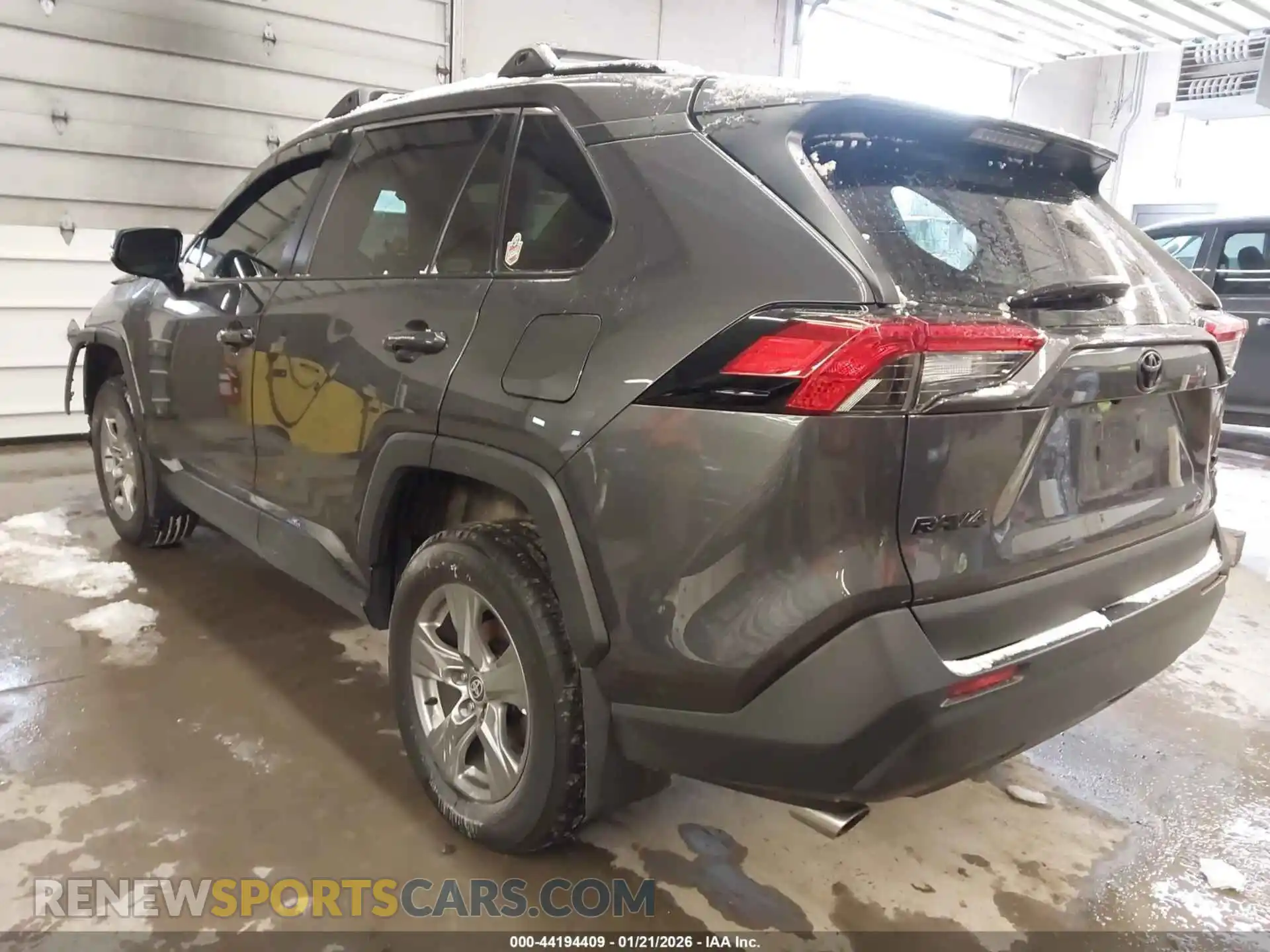 3 Photograph of a damaged car 2T3P1RFV1SW500394 TOYOTA RAV4 2025