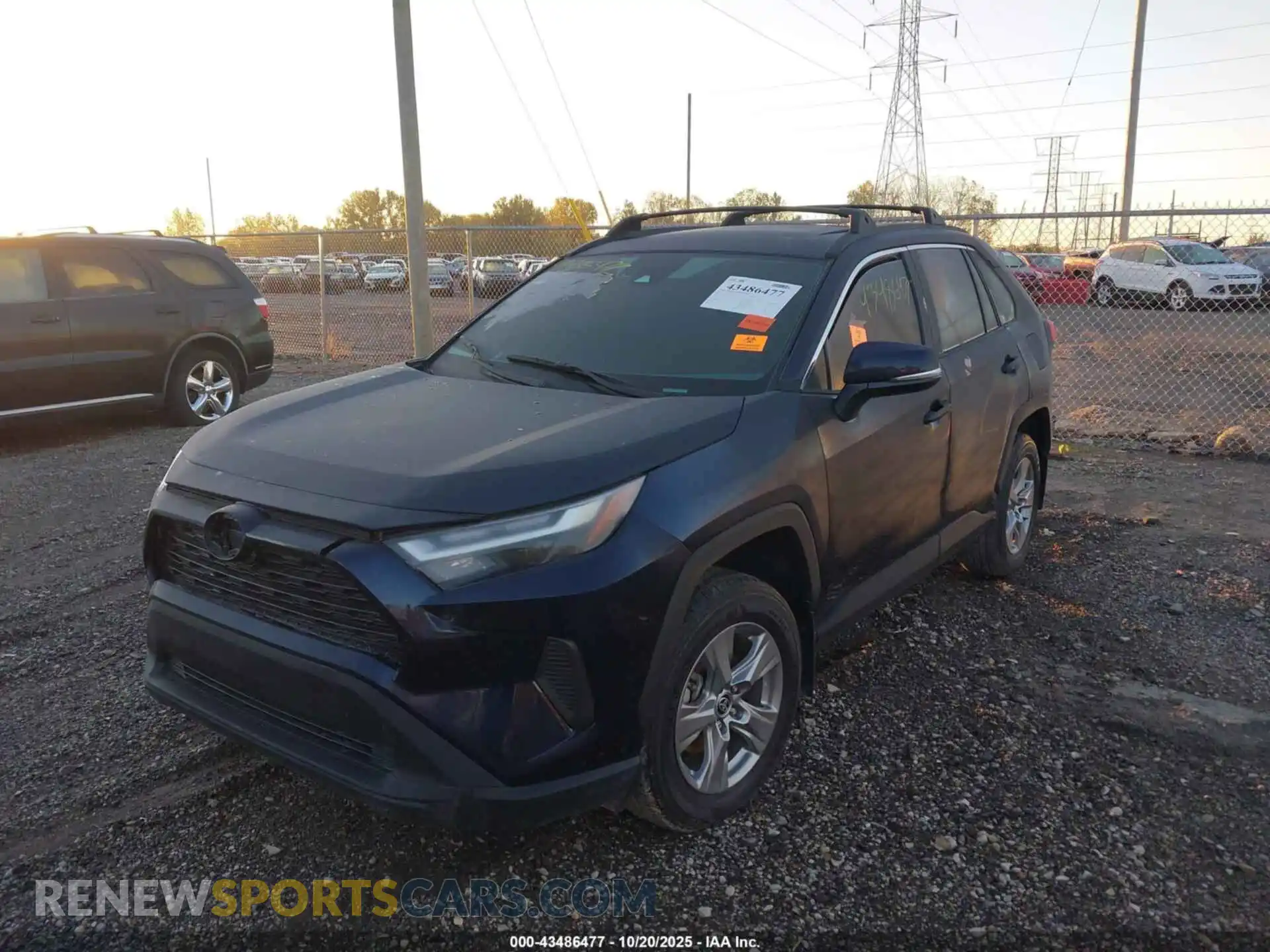 2 fotografías del automóvil dañado 2T3P1RFV1SW505224 TOYOTA RAV4 2025