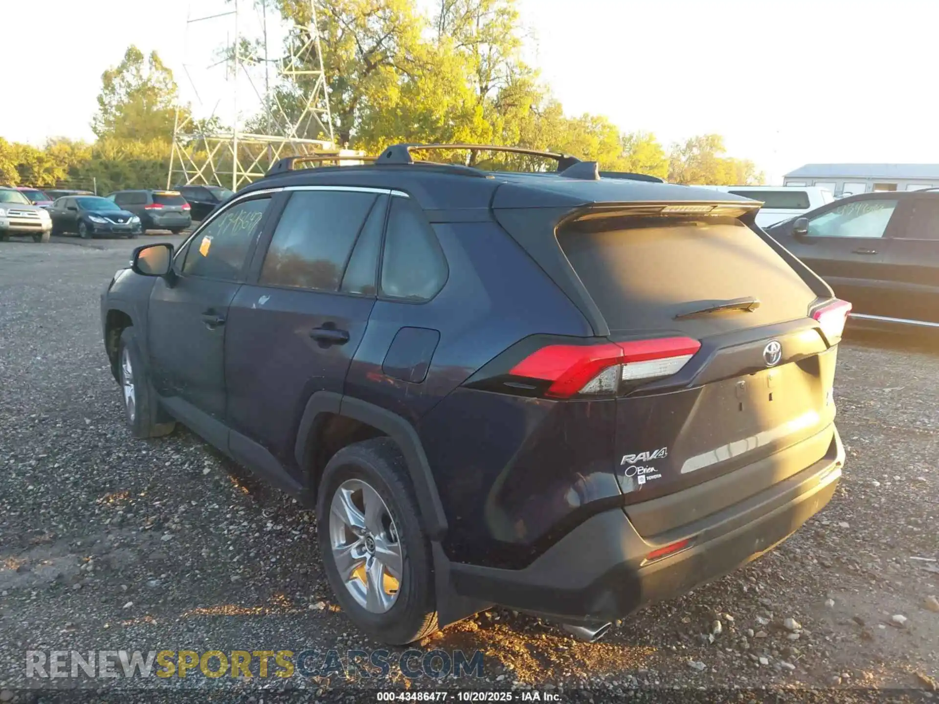 3 fotografías del automóvil dañado 2T3P1RFV1SW505224 TOYOTA RAV4 2025