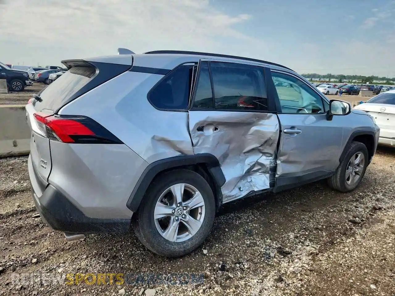 3 Photograph of a damaged car 2T3P1RFV1SW511055 TOYOTA RAV4 2025