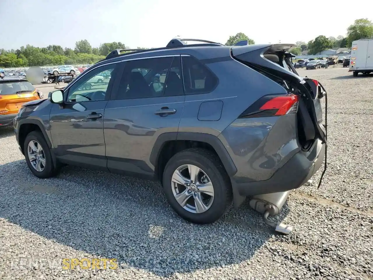 2 Photograph of a damaged car 2T3P1RFV1SW520421 TOYOTA RAV4 2025