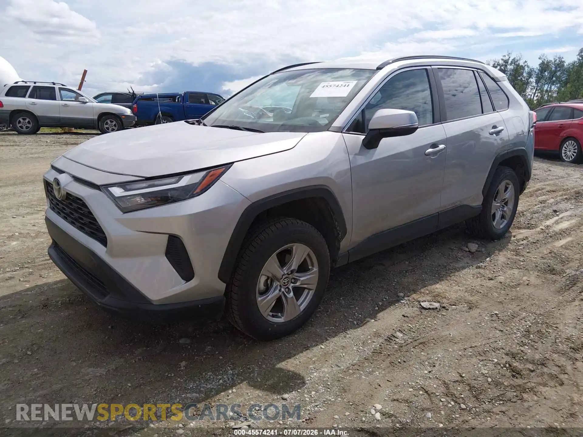 2 Photograph of a damaged car 2T3P1RFV1SW529815 TOYOTA RAV4 2025