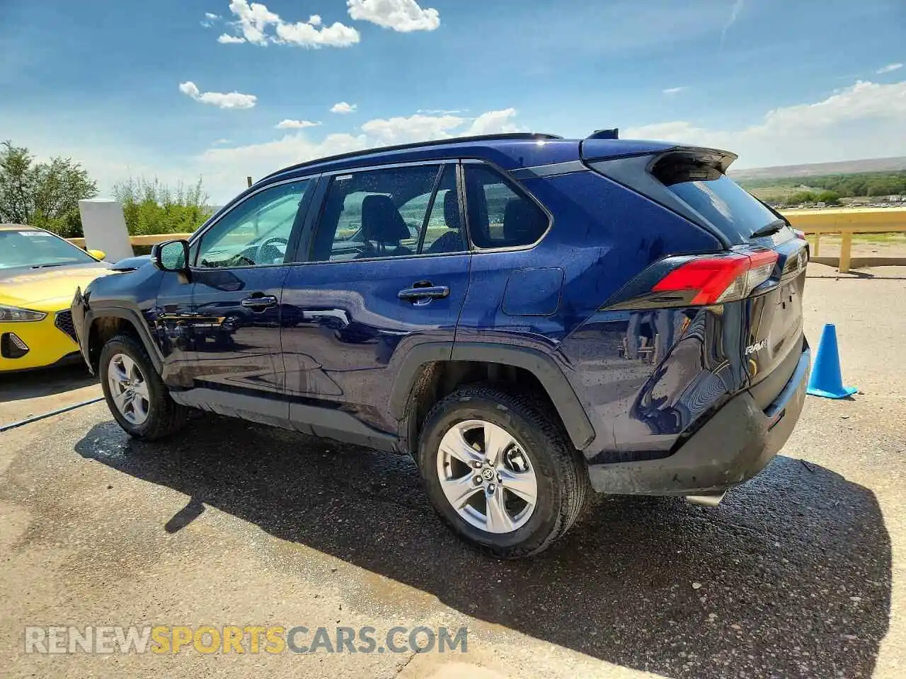 2 Фотография поврежденного автомобиля 2T3P1RFV1SW546792 TOYOTA RAV4 2025