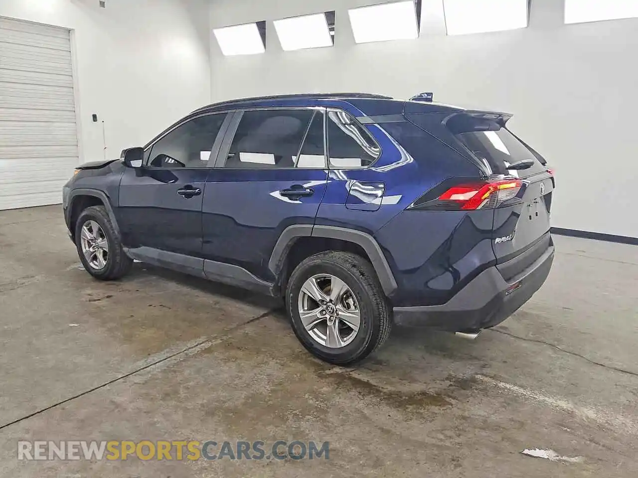 2 Photograph of a damaged car 2T3P1RFV1SW605503 TOYOTA RAV4 2025