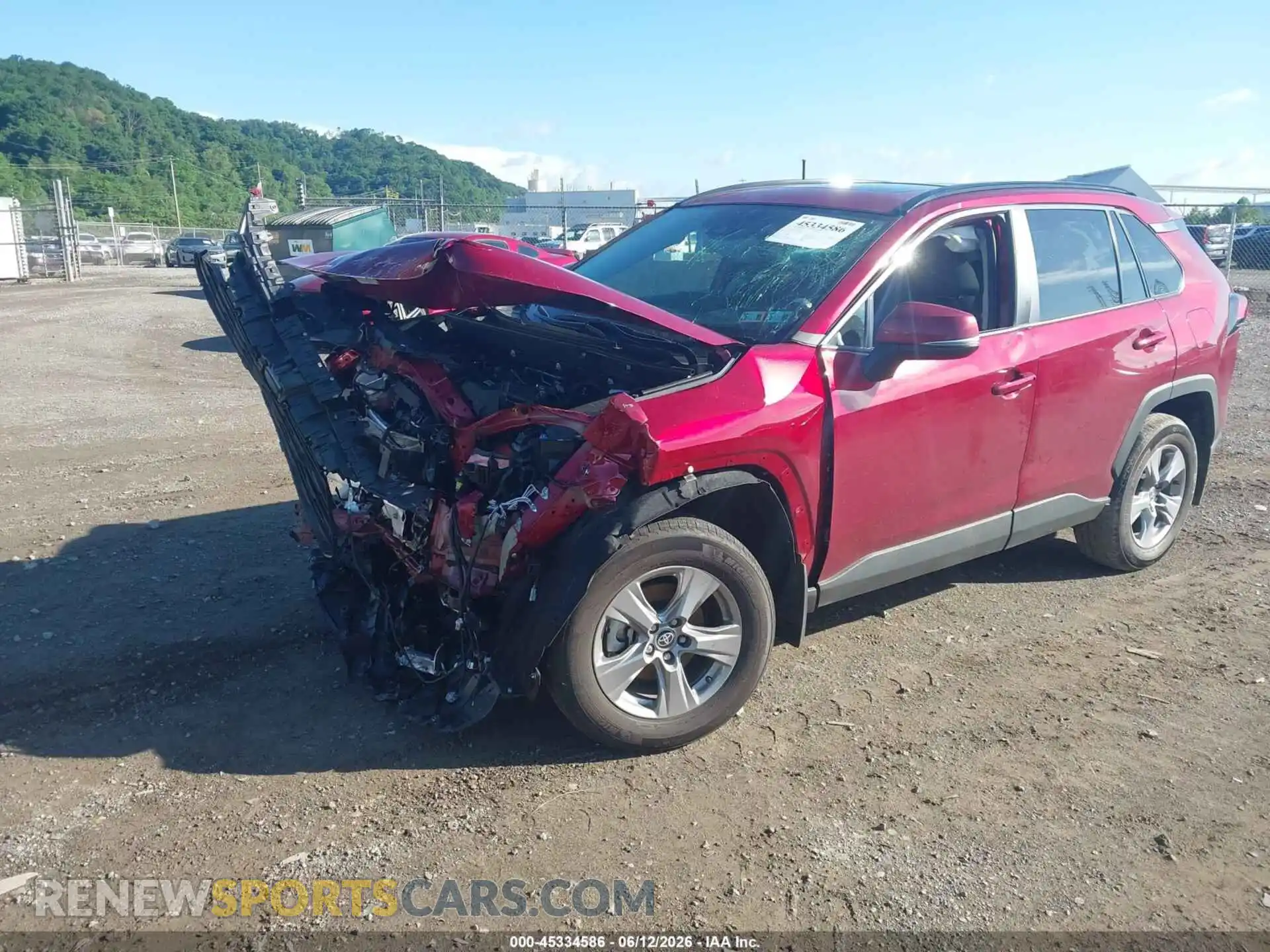 2 Photograph of a damaged car 2T3P1RFV1SW606702 TOYOTA RAV4 2025
