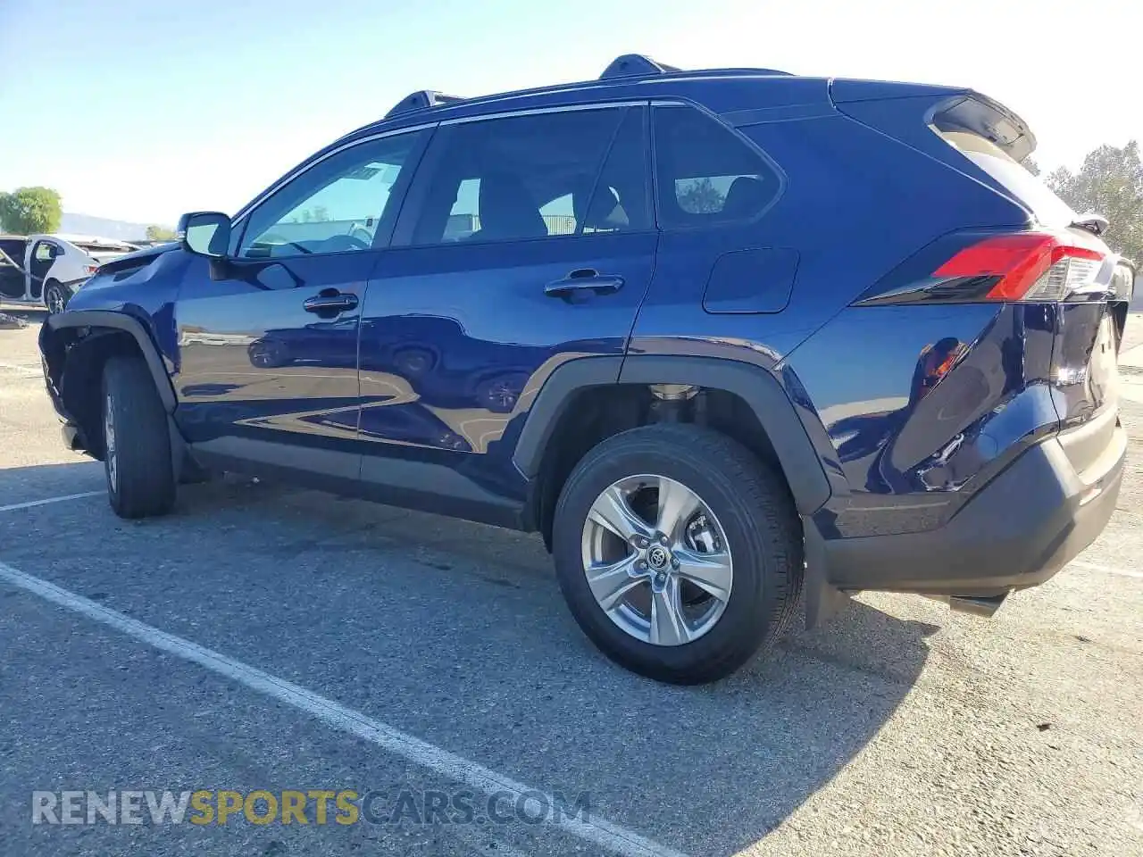 2 fotografías del automóvil dañado 2T3P1RFV1SW631048 TOYOTA RAV4 2025