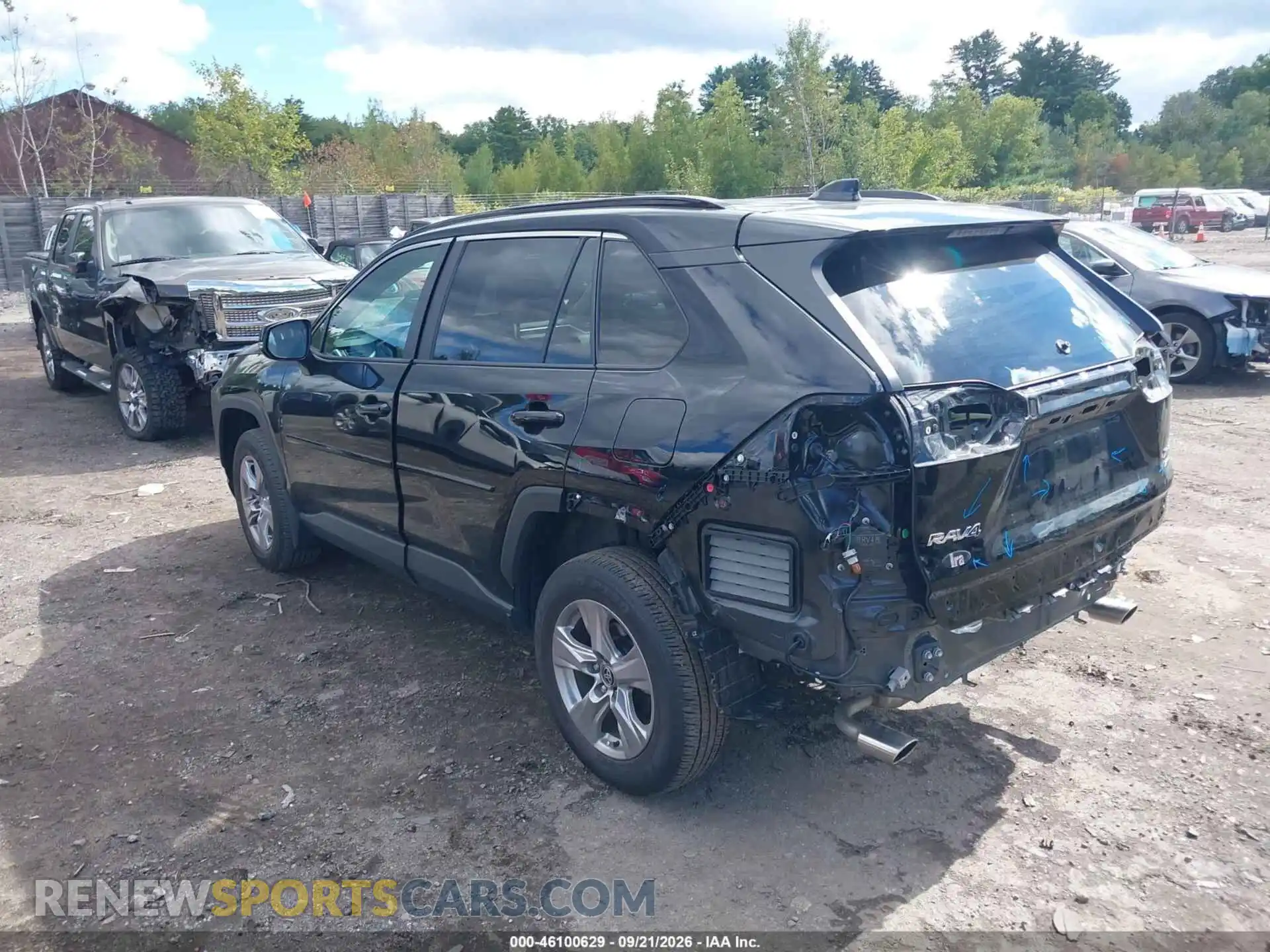 3 Photograph of a damaged car 2T3P1RFV2SC527198 TOYOTA RAV4 2025