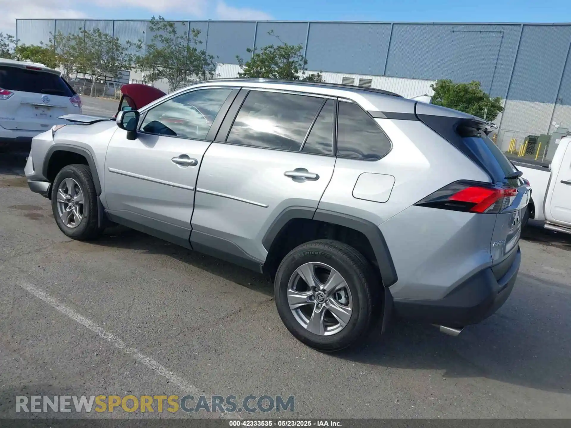 3 Photograph of a damaged car 2T3P1RFV2SW499305 TOYOTA RAV4 2025