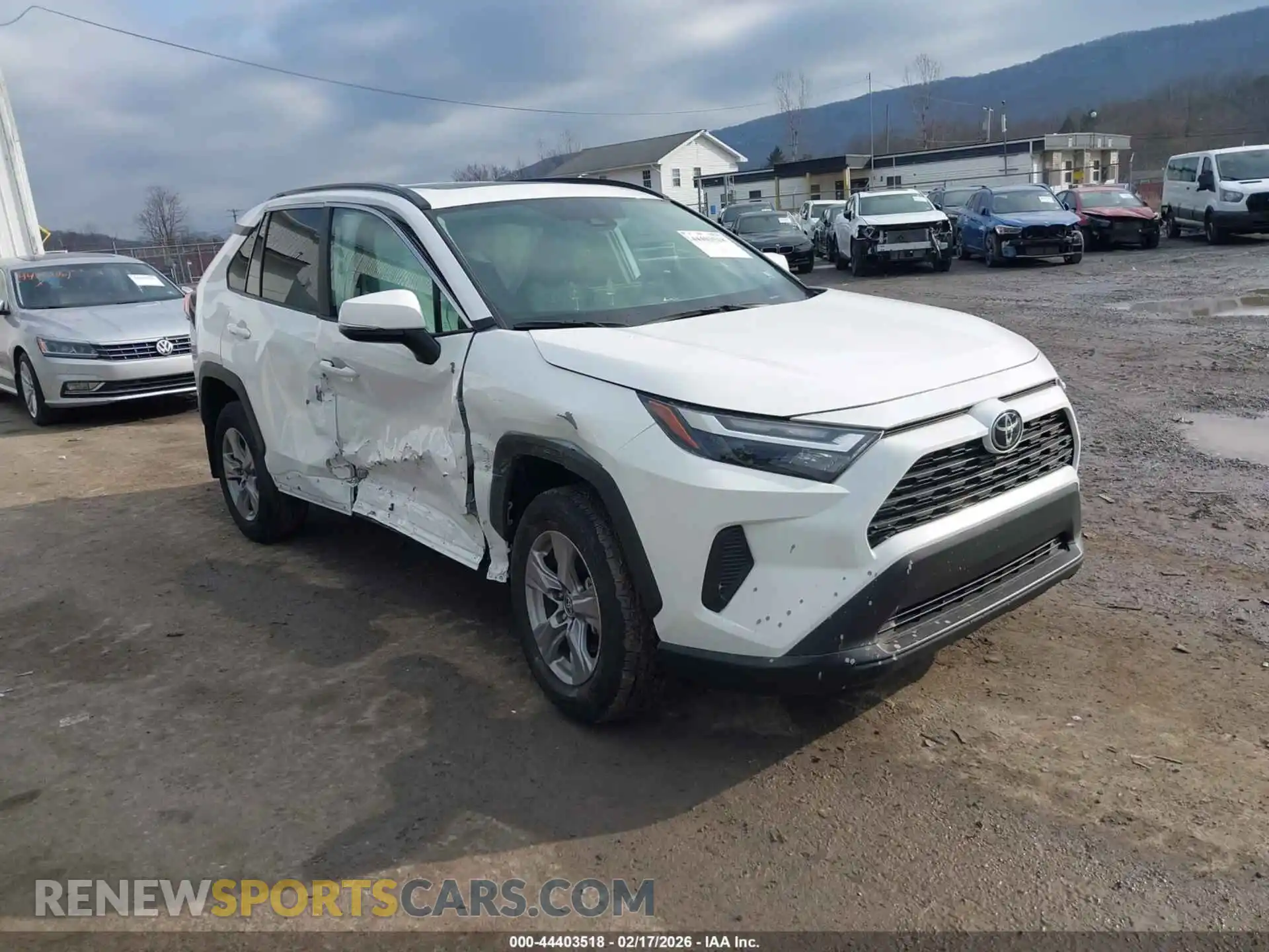 1 Photograph of a damaged car 2T3P1RFV2SW526390 TOYOTA RAV4 2025