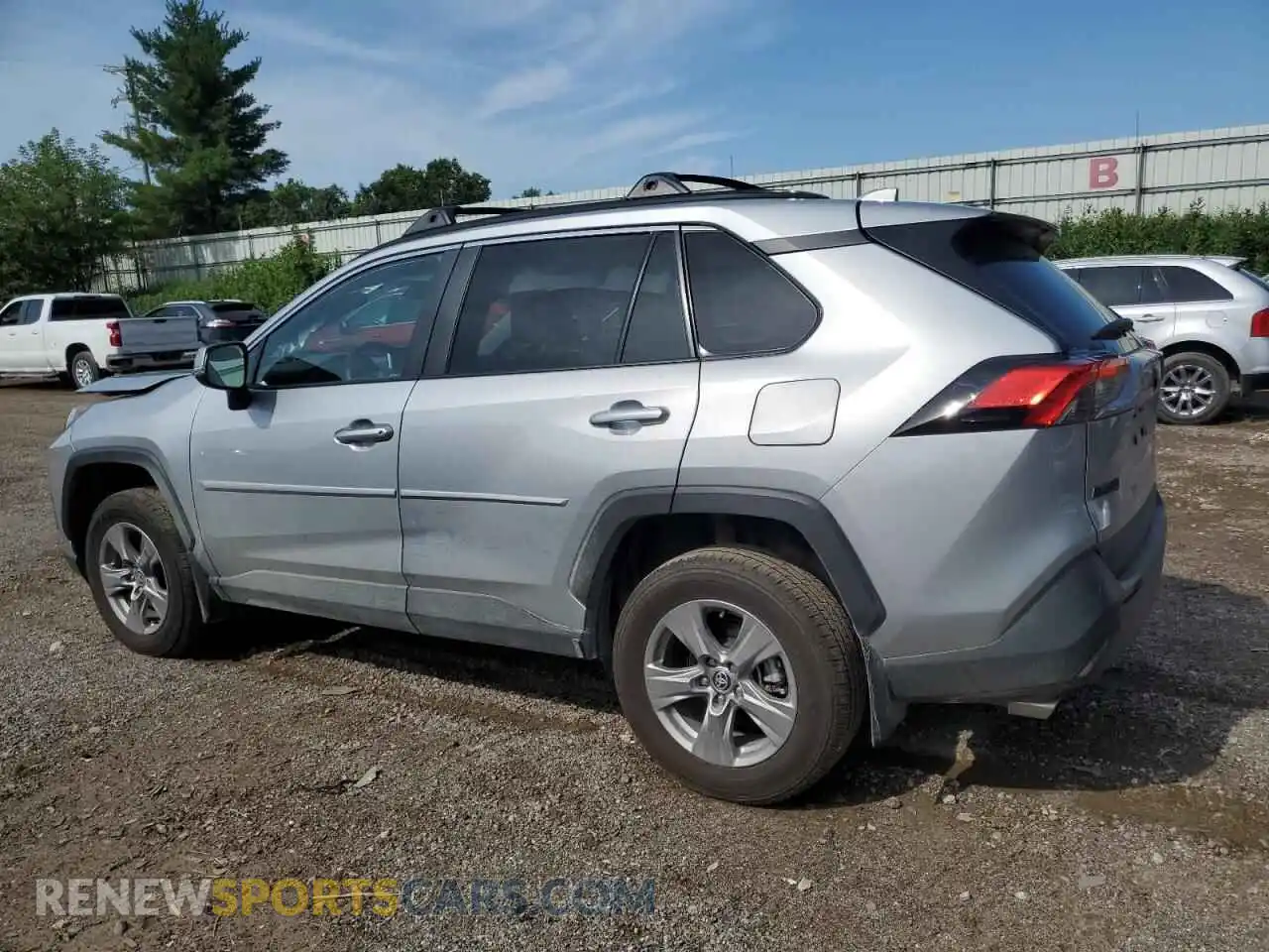 2 fotografías del automóvil dañado 2T3P1RFV3SW496123 TOYOTA RAV4 2025