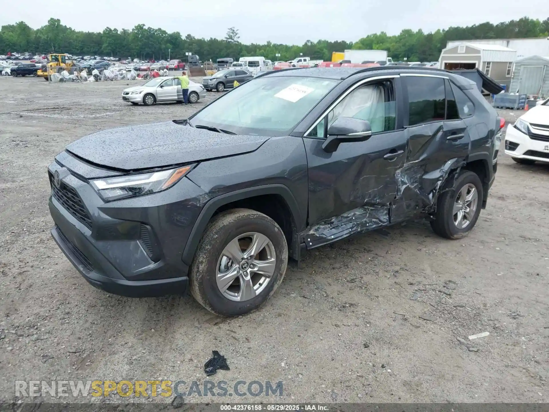2 fotografías del automóvil dañado 2T3P1RFV3SW522803 TOYOTA RAV4 2025