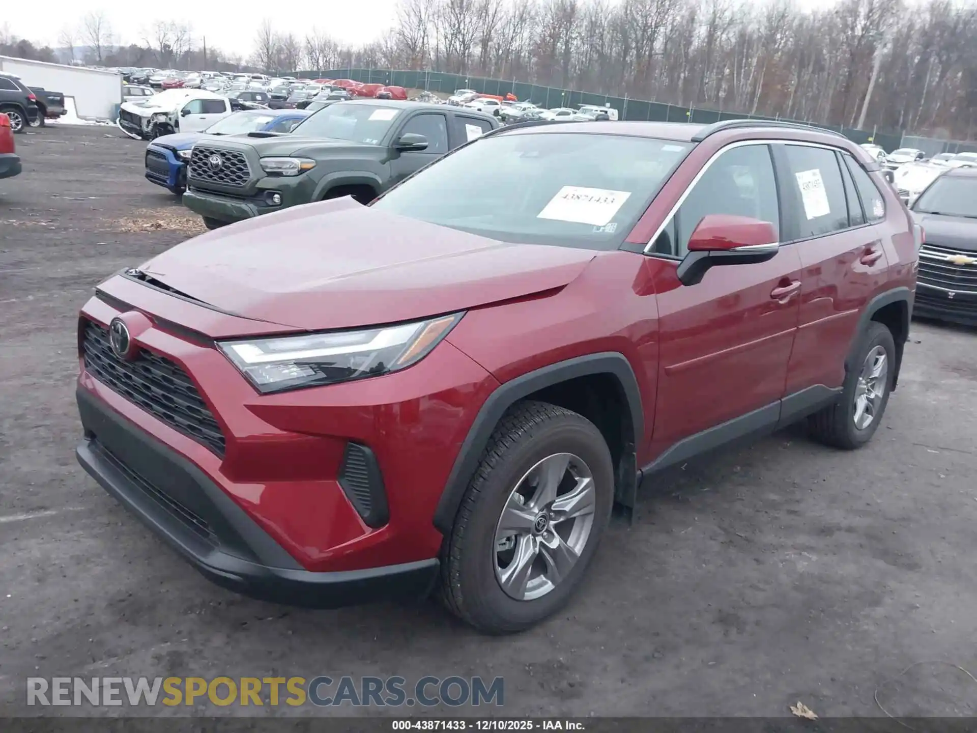 2 Photograph of a damaged car 2T3P1RFV3SW529010 TOYOTA RAV4 2025