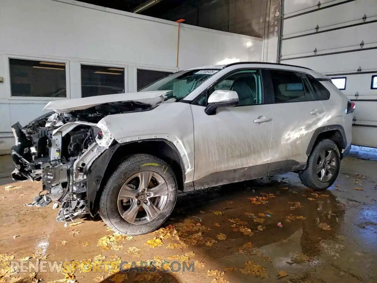 1 Фотография поврежденного автомобиля 2T3P1RFV3SW594276 TOYOTA RAV4 2025