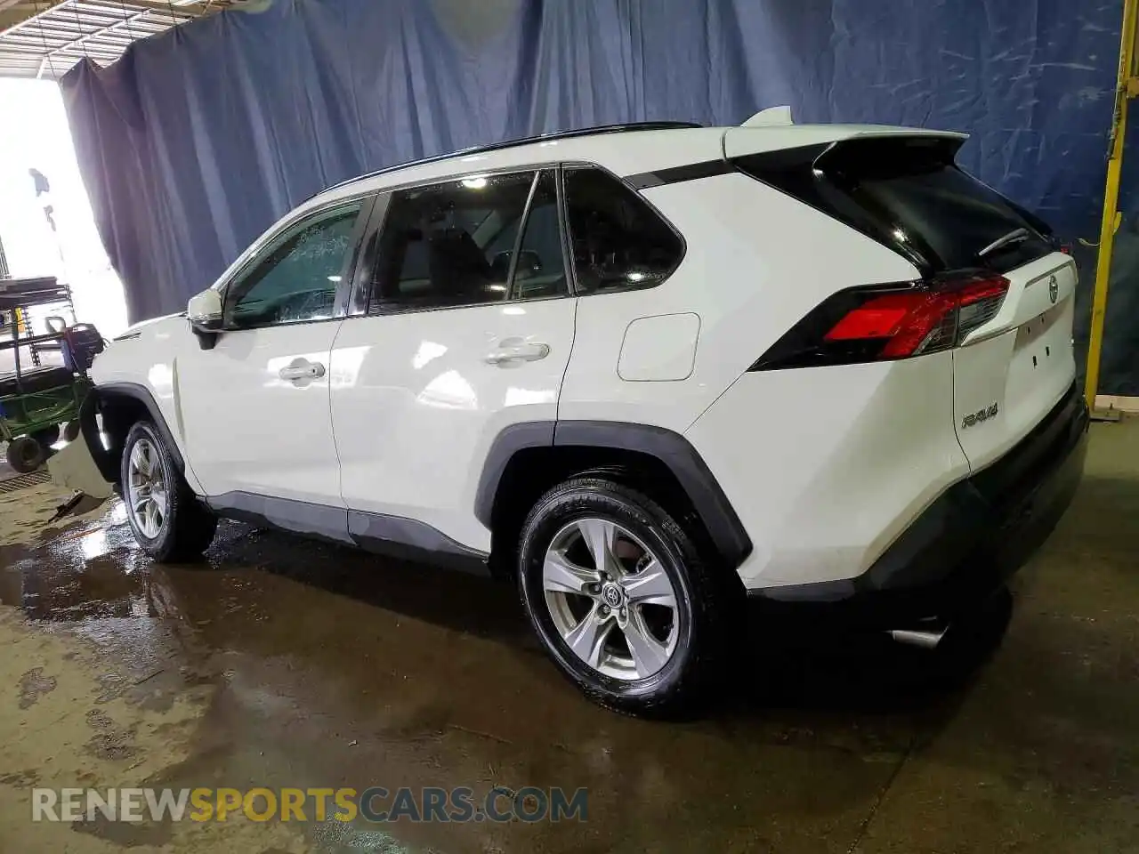 2 Photograph of a damaged car 2T3P1RFV4SC522665 TOYOTA RAV4 2025