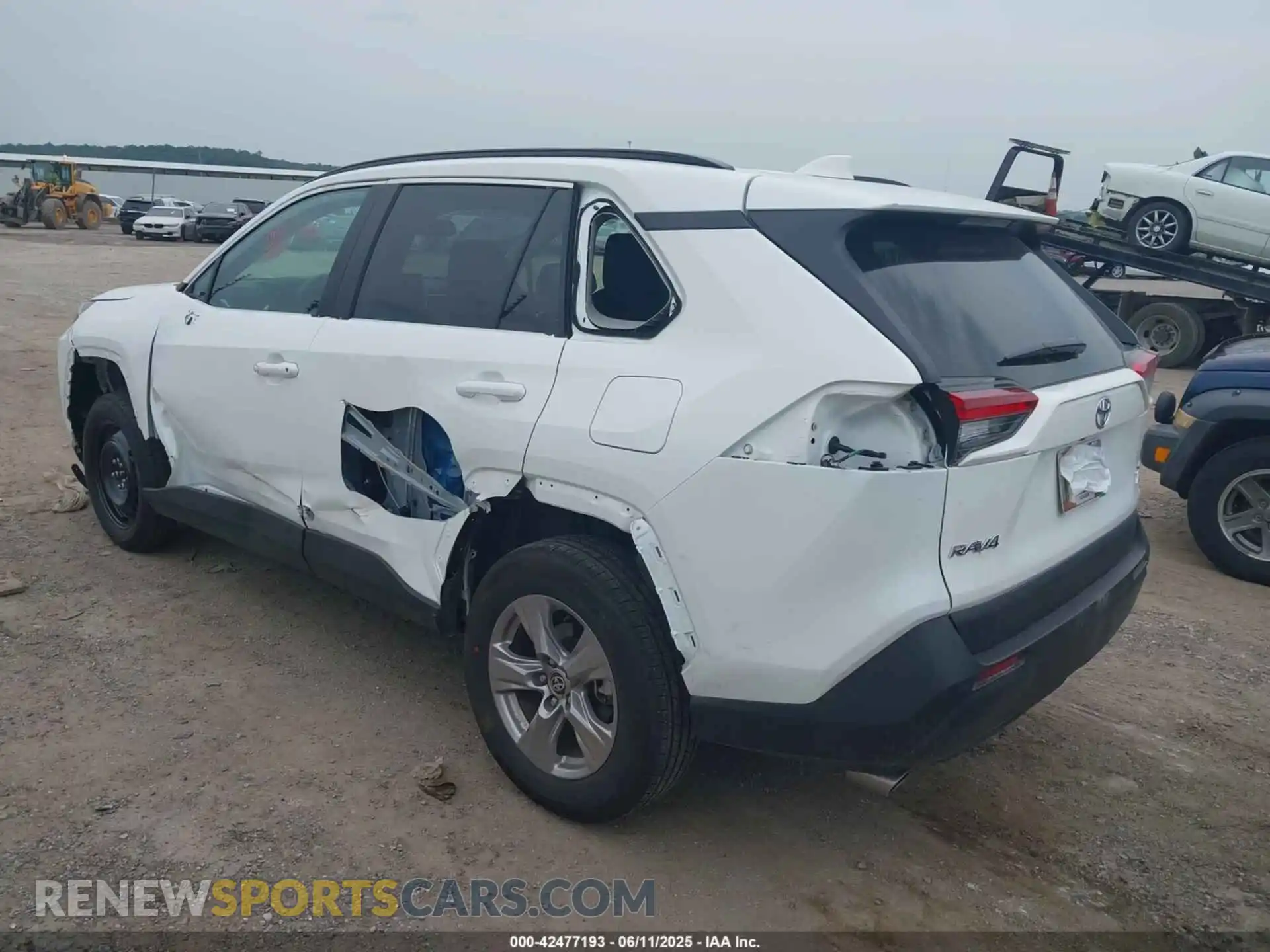 3 Photograph of a damaged car 2T3P1RFV4SW515617 TOYOTA RAV4 2025