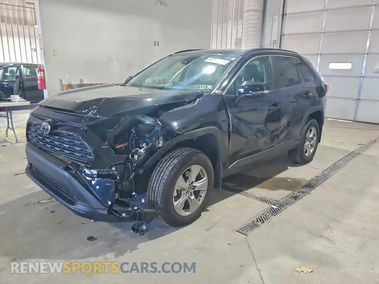 1 Photograph of a damaged car 2T3P1RFV4SW530800 TOYOTA RAV4 2025