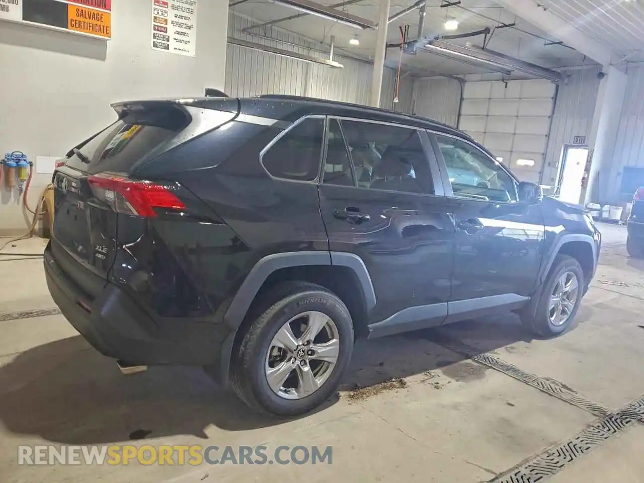 3 Photograph of a damaged car 2T3P1RFV4SW530800 TOYOTA RAV4 2025