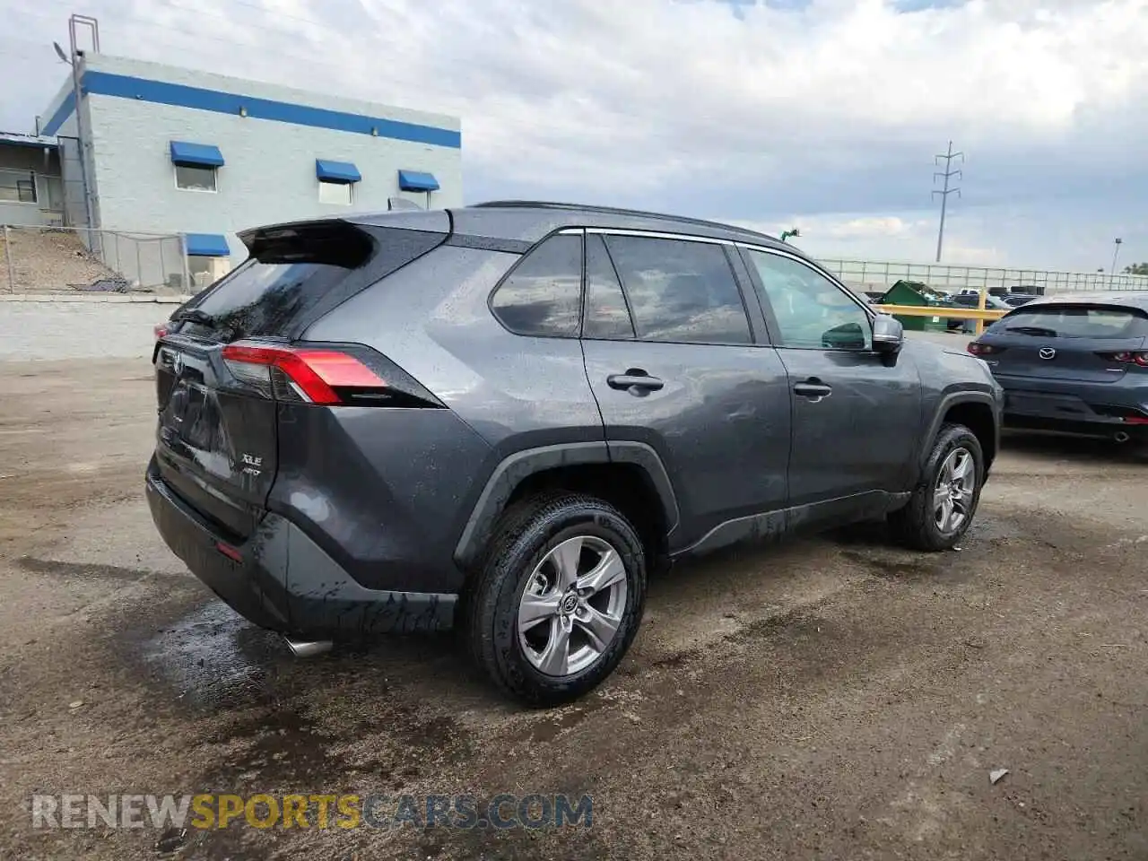 3 Photograph of a damaged car 2T3P1RFV4SW564364 TOYOTA RAV4 2025