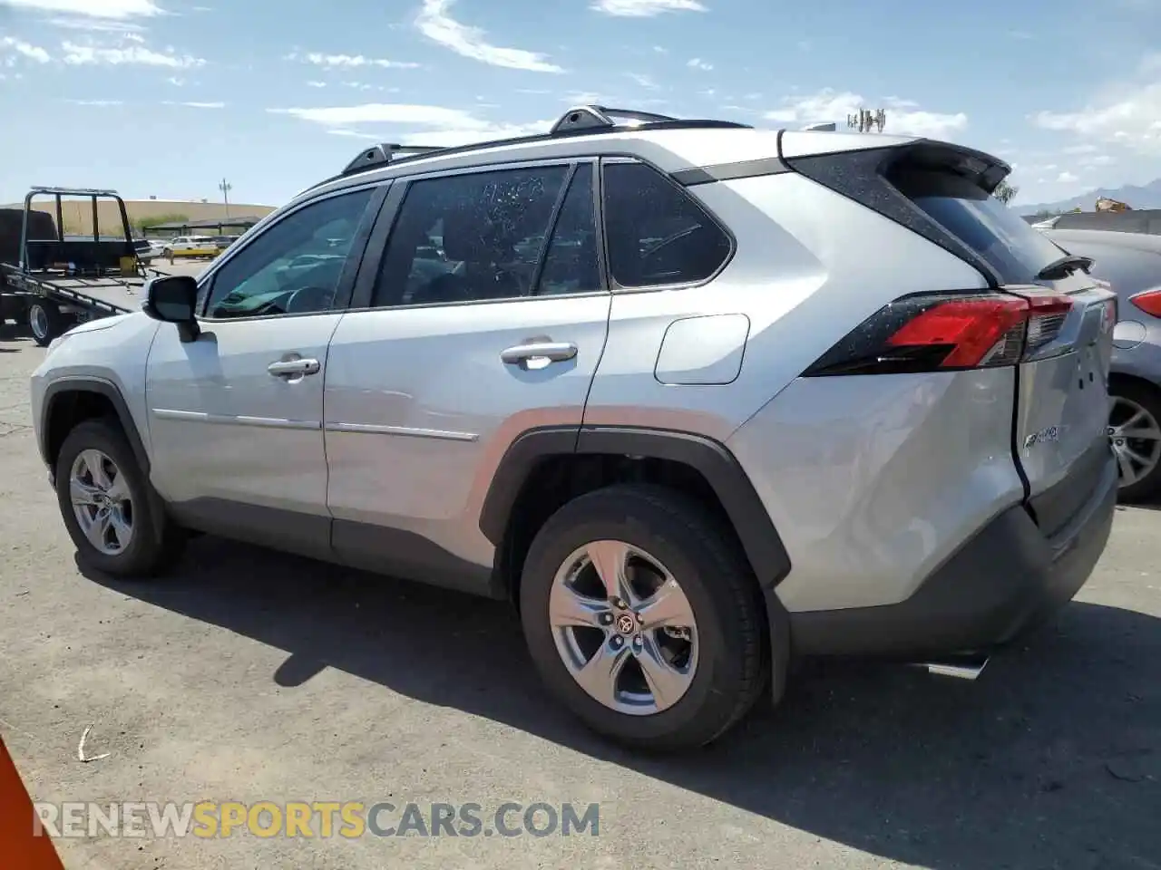 2 Фотография поврежденного автомобиля 2T3P1RFV4SW574327 TOYOTA RAV4 2025
