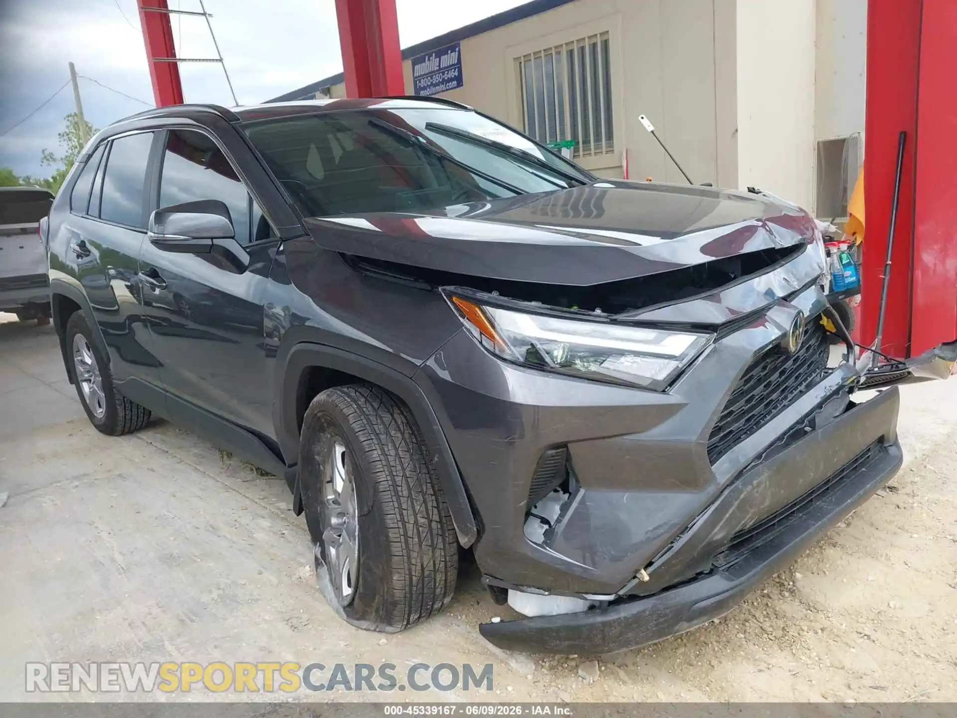 1 Photograph of a damaged car 2T3P1RFV4SW606614 TOYOTA RAV4 2025