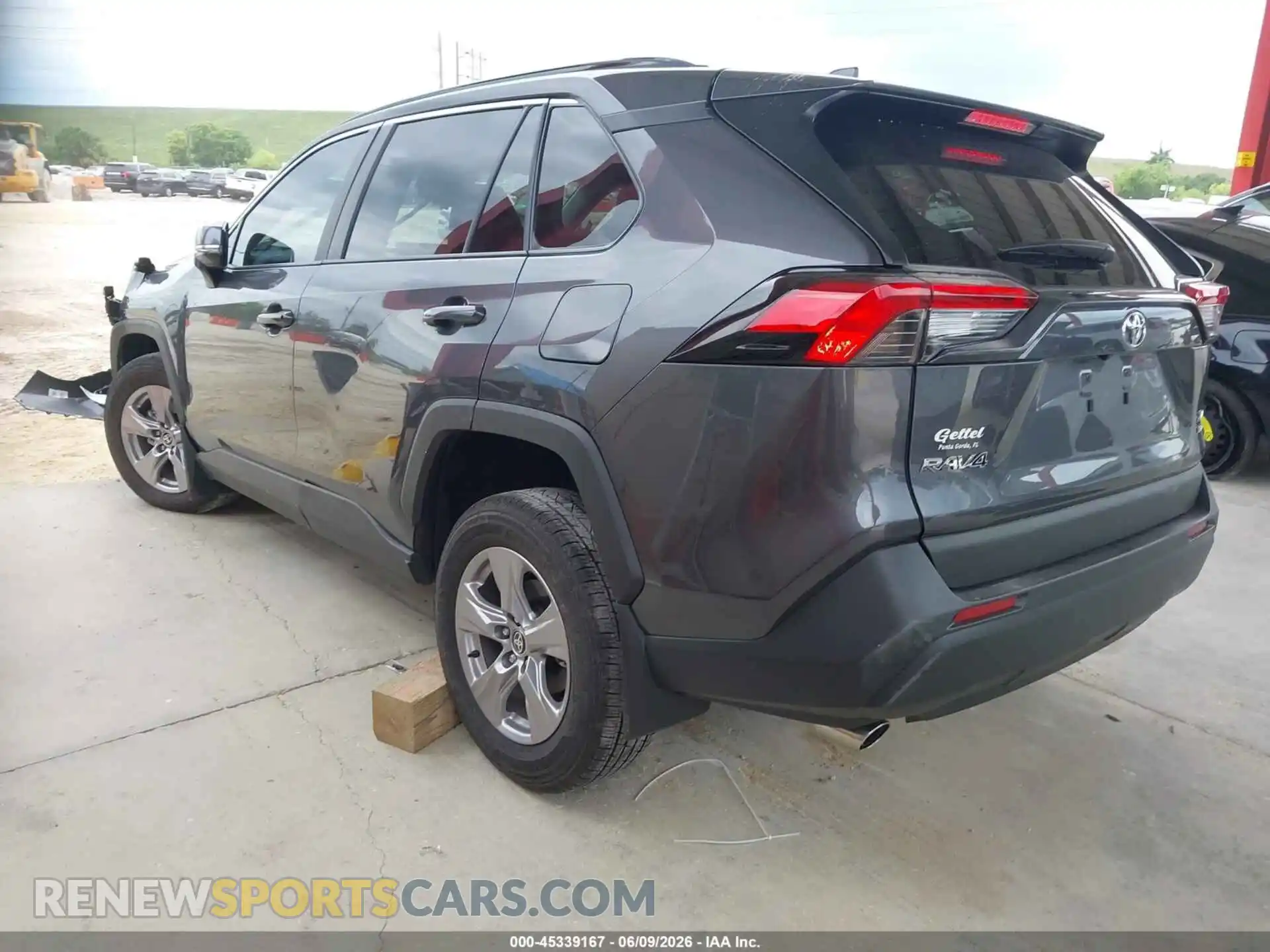 3 Photograph of a damaged car 2T3P1RFV4SW606614 TOYOTA RAV4 2025