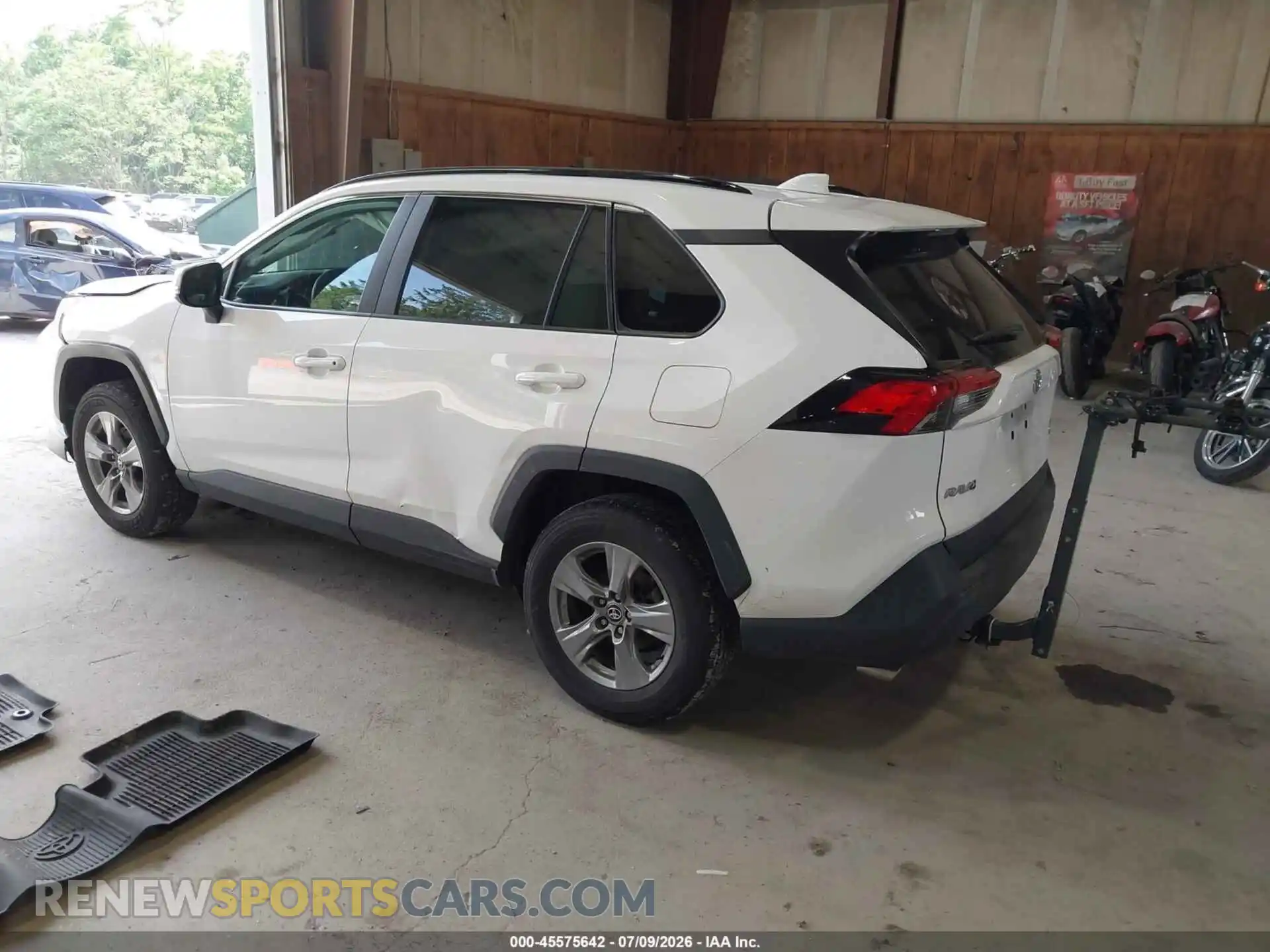 3 Фотография поврежденного автомобиля 2T3P1RFV4SW635787 TOYOTA RAV4 2025