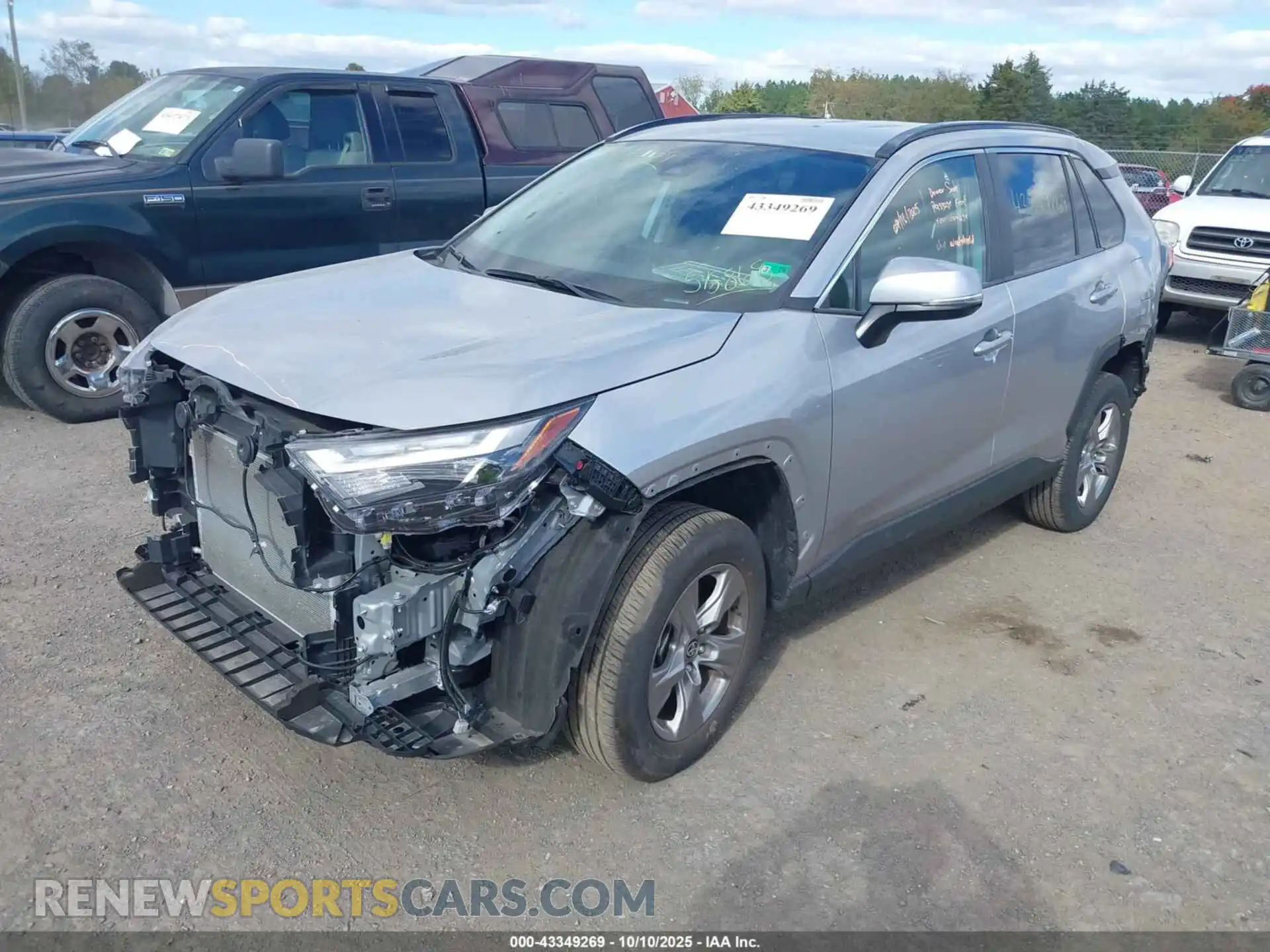 2 Photograph of a damaged car 2T3P1RFV5SC515868 TOYOTA RAV4 2025
