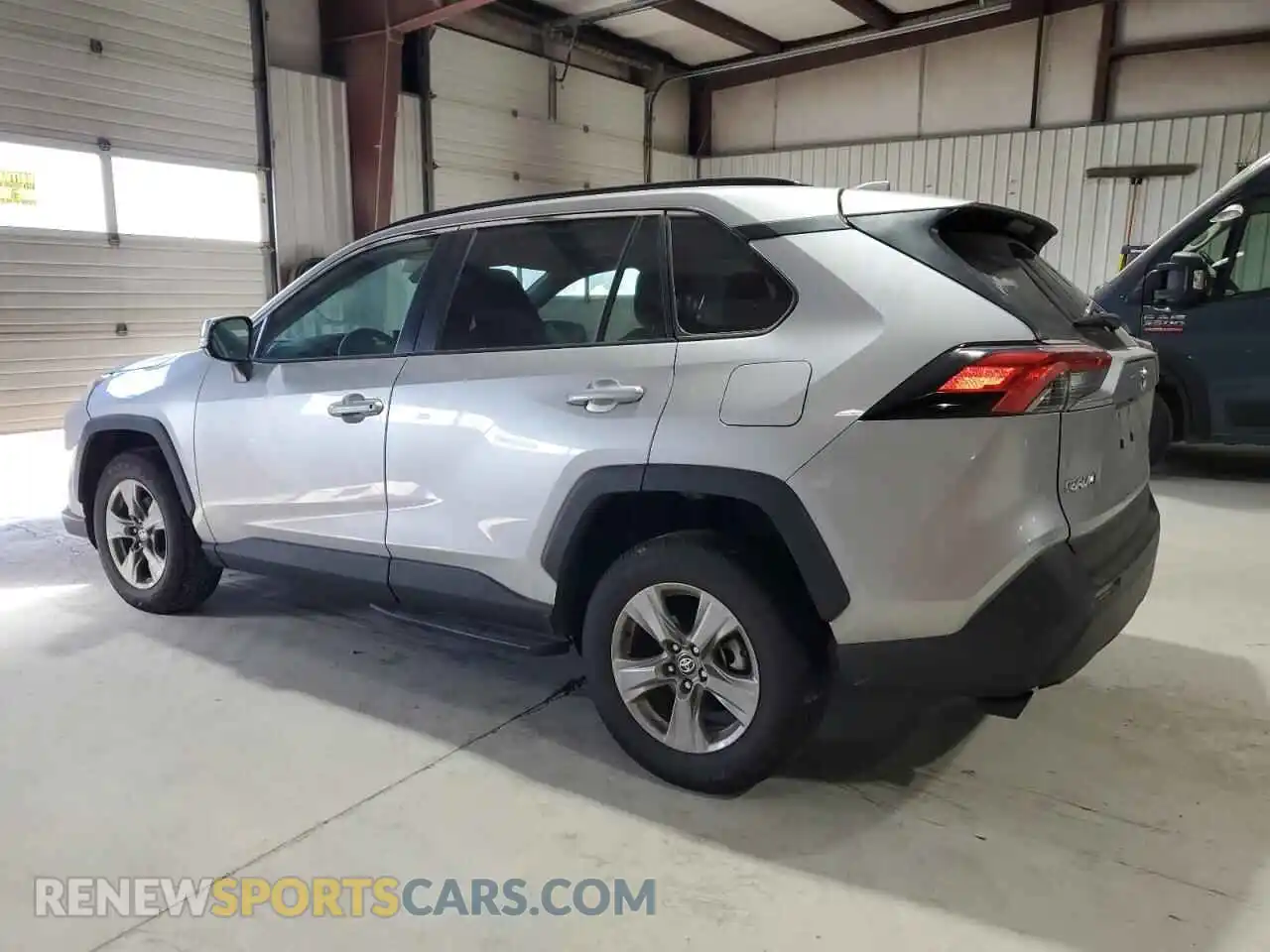 2 Photograph of a damaged car 2T3P1RFV5SC518527 TOYOTA RAV4 2025