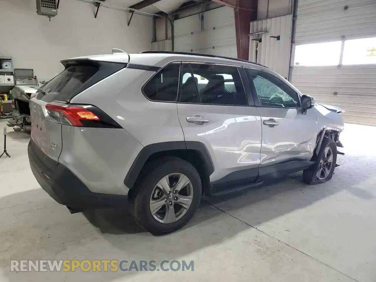 3 Photograph of a damaged car 2T3P1RFV5SC518527 TOYOTA RAV4 2025