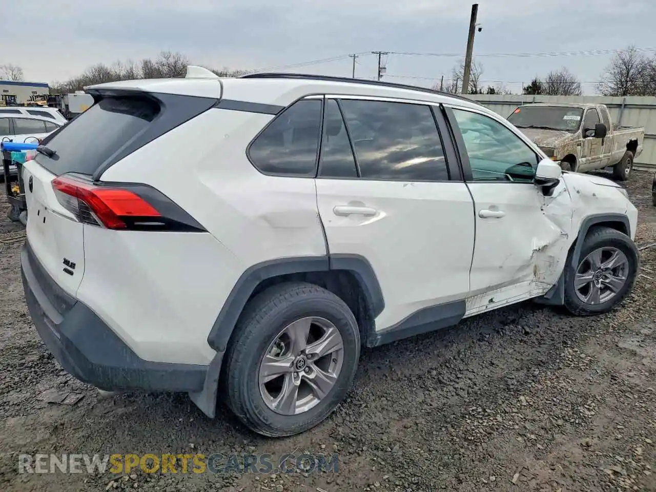 3 Photograph of a damaged car 2T3P1RFV5SW500608 TOYOTA RAV4 2025