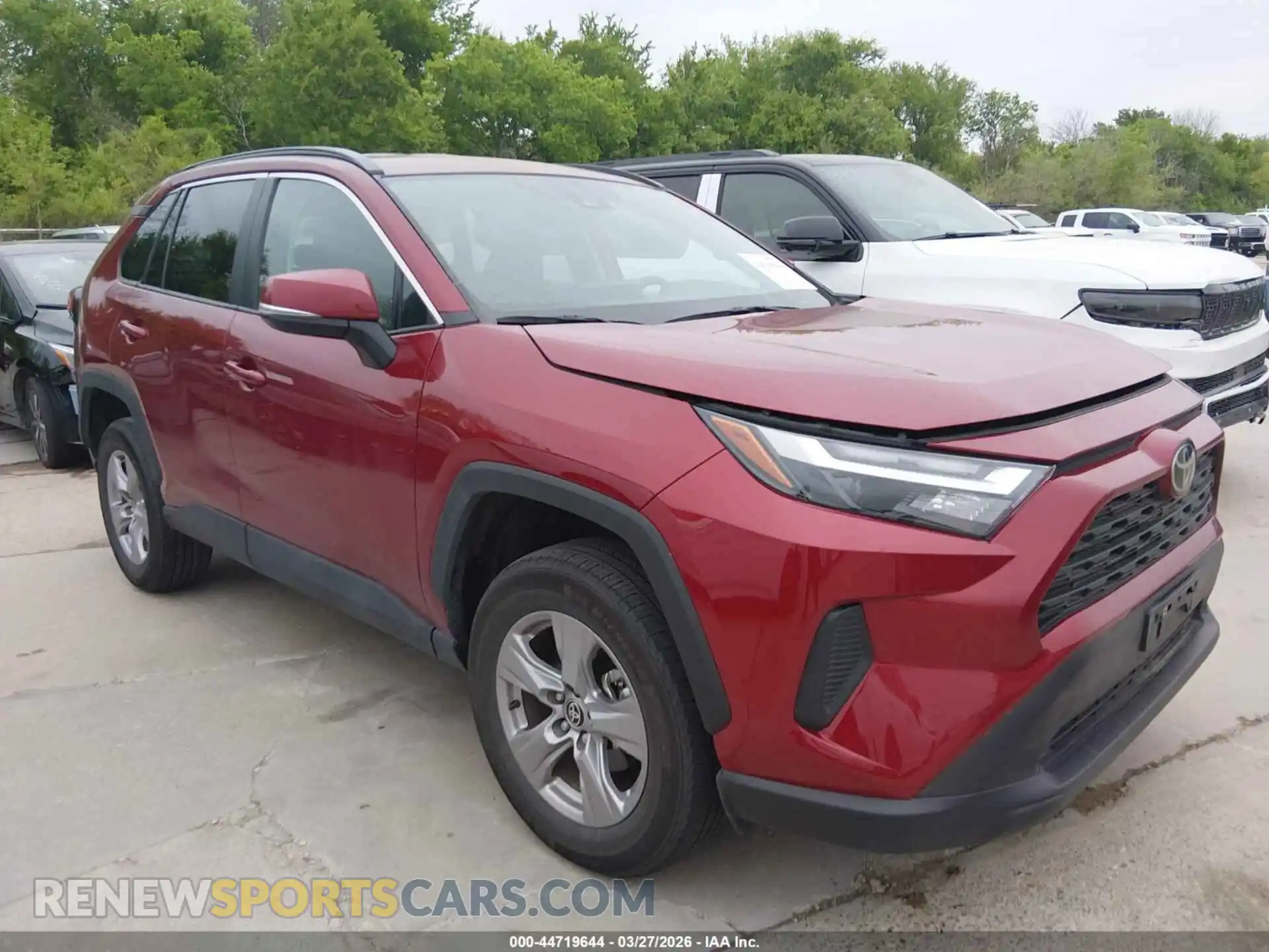 1 Photograph of a damaged car 2T3P1RFV5SW521894 TOYOTA RAV4 2025