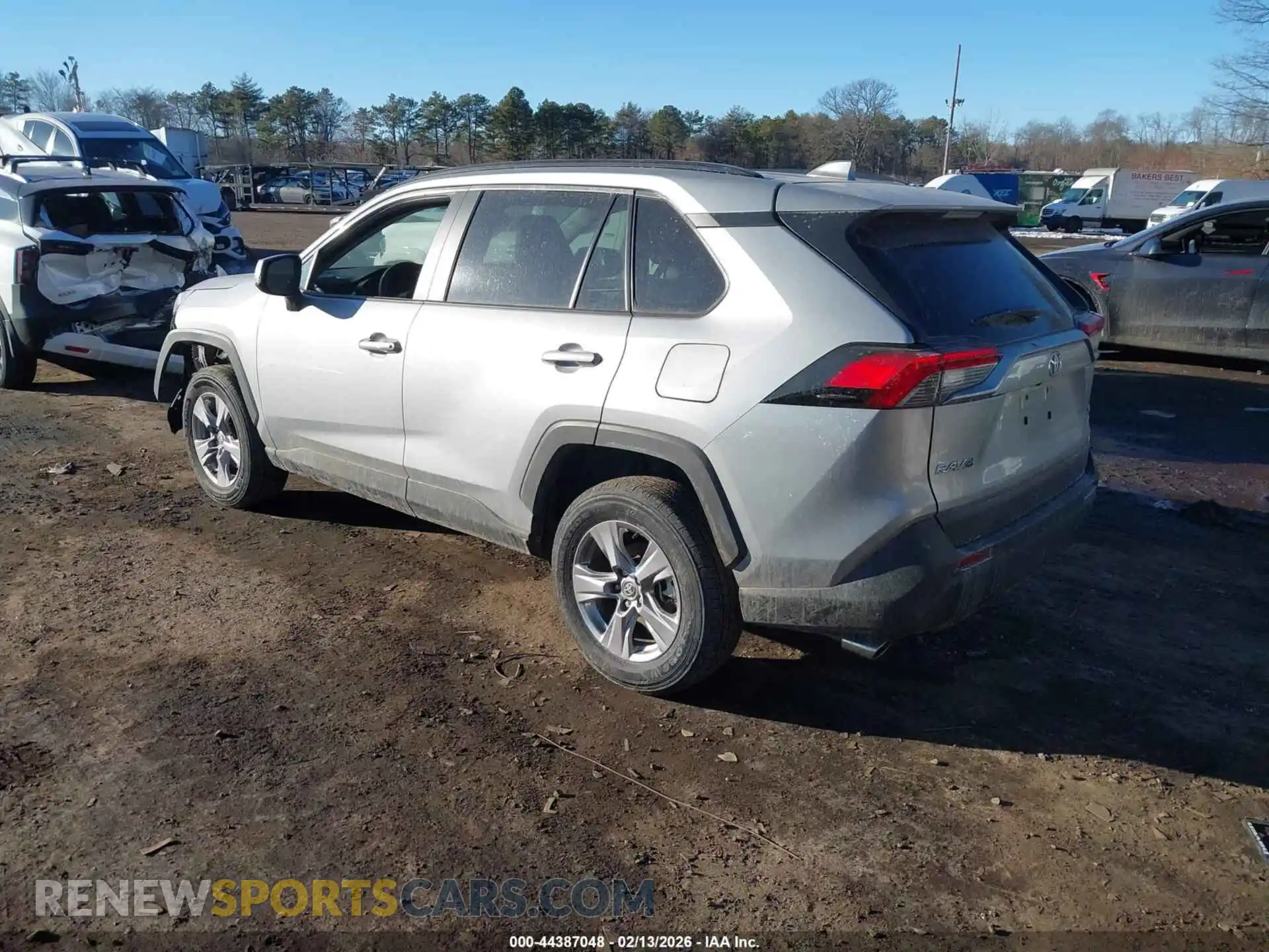 3 Photograph of a damaged car 2T3P1RFV5SW533947 TOYOTA RAV4 2025