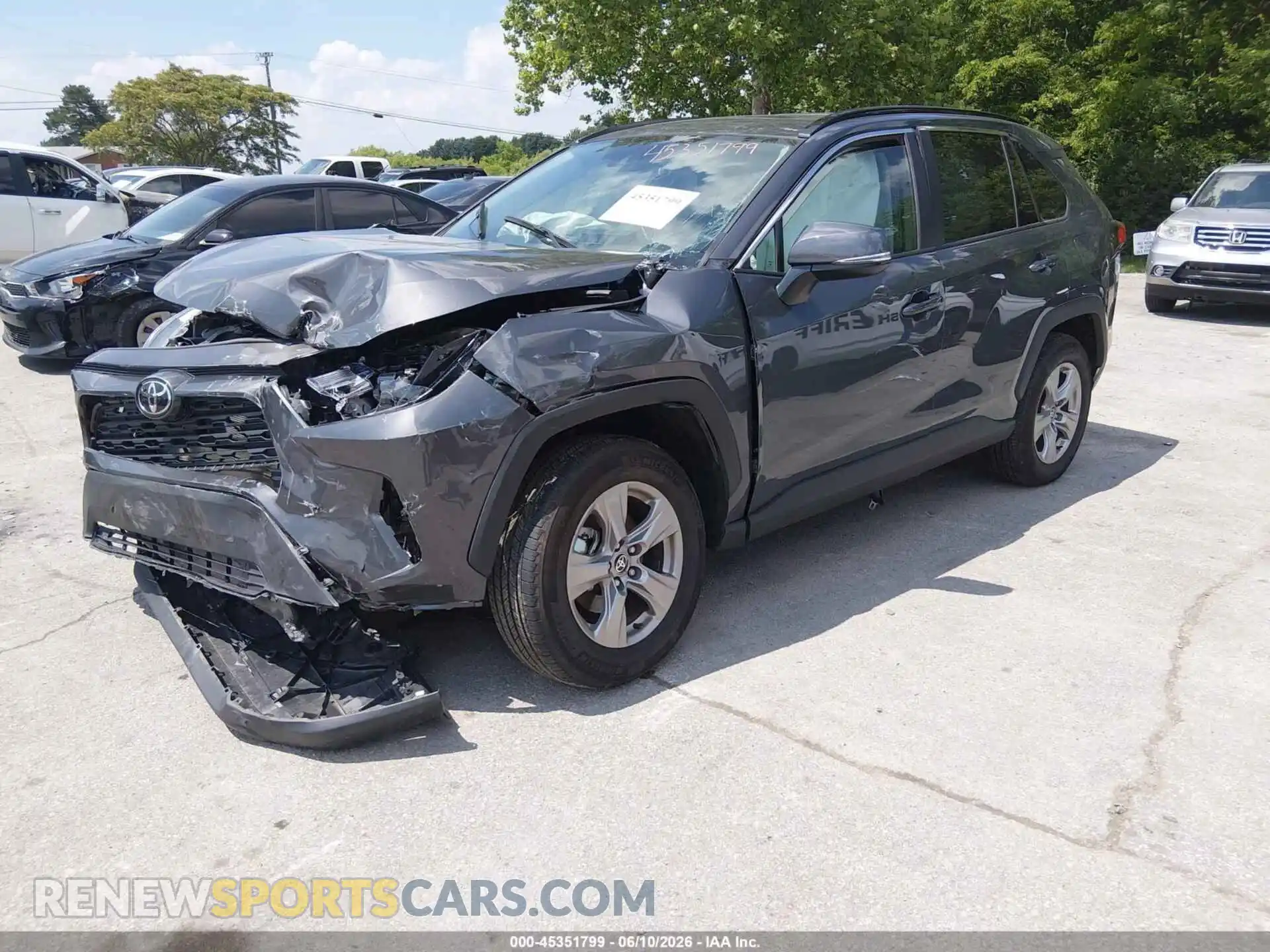 2 Фотография поврежденного автомобиля 2T3P1RFV5SW546617 TOYOTA RAV4 2025