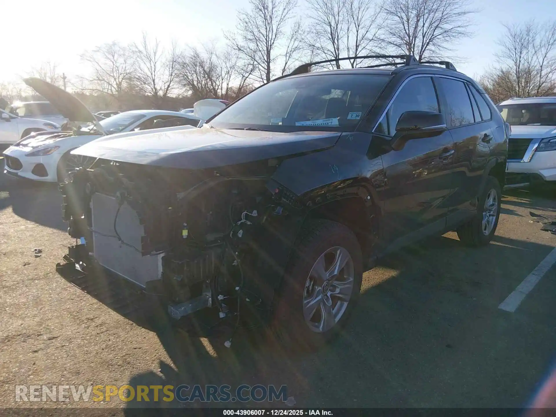 2 Photograph of a damaged car 2T3P1RFV5SW563501 TOYOTA RAV4 2025